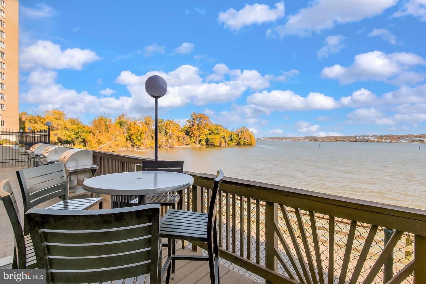 501 SLATERS LN #513, ALEXANDRIA, Virginia 22314, 1 Bedroom Bedrooms, ,1 BathroomBathrooms,Residential,For sale,501 SLATERS LN #513,VAAX2049938 MLS # VAAX2049938