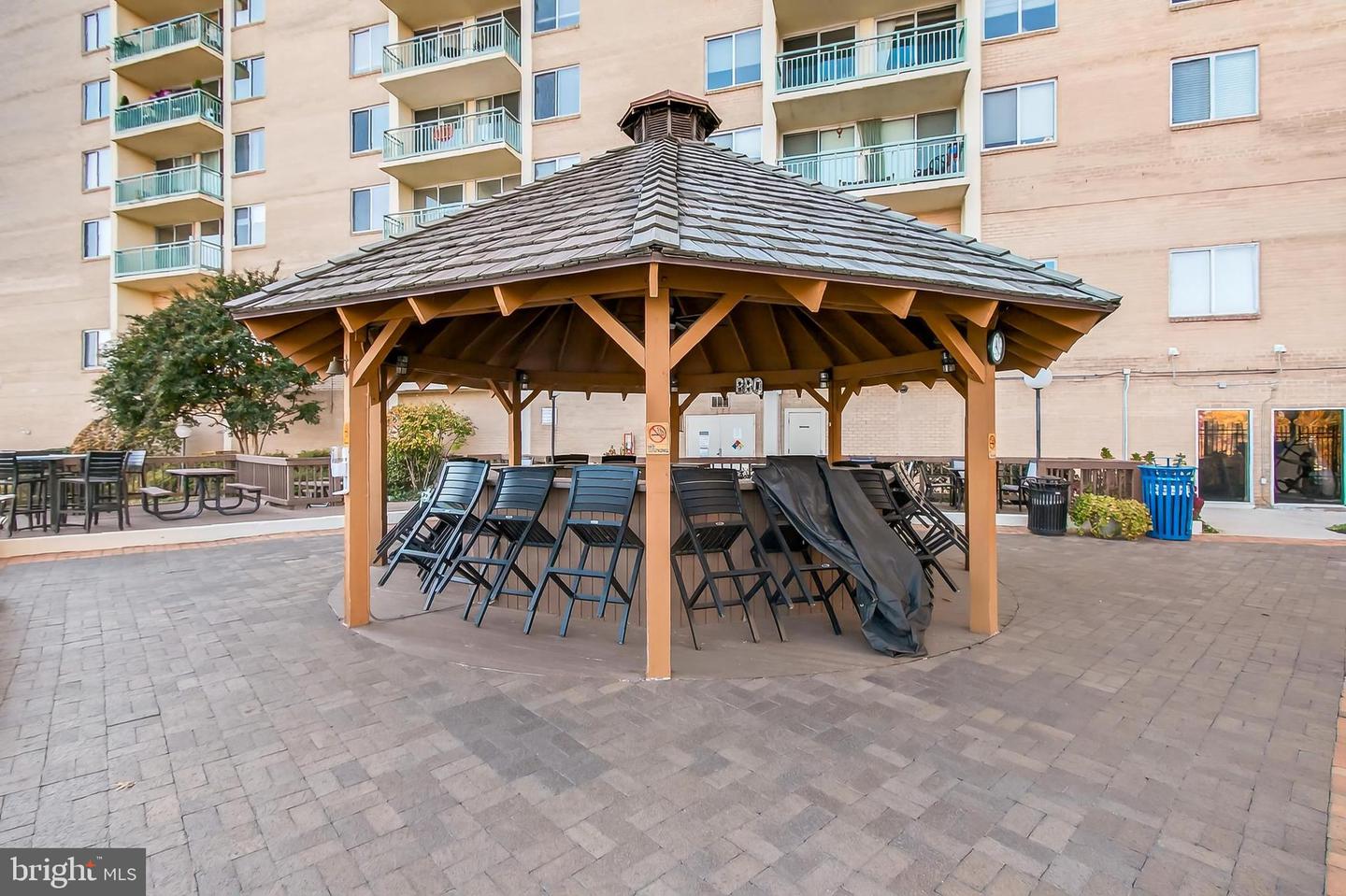 501 SLATERS LN #513, ALEXANDRIA, Virginia 22314, 1 Bedroom Bedrooms, ,1 BathroomBathrooms,Residential,For sale,501 SLATERS LN #513,VAAX2049938 MLS # VAAX2049938