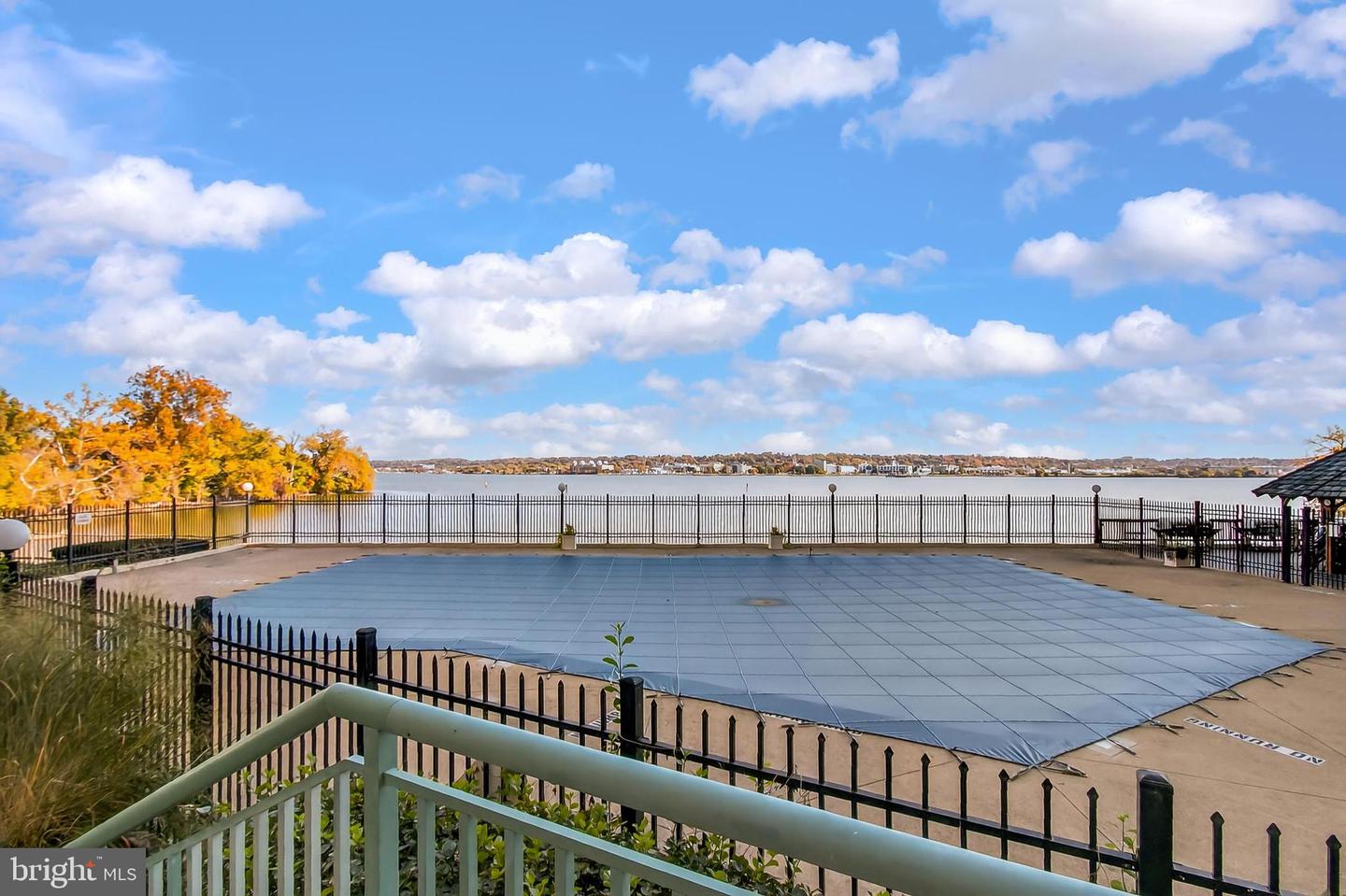 501 SLATERS LN #513, ALEXANDRIA, Virginia 22314, 1 Bedroom Bedrooms, ,1 BathroomBathrooms,Residential,For sale,501 SLATERS LN #513,VAAX2049938 MLS # VAAX2049938