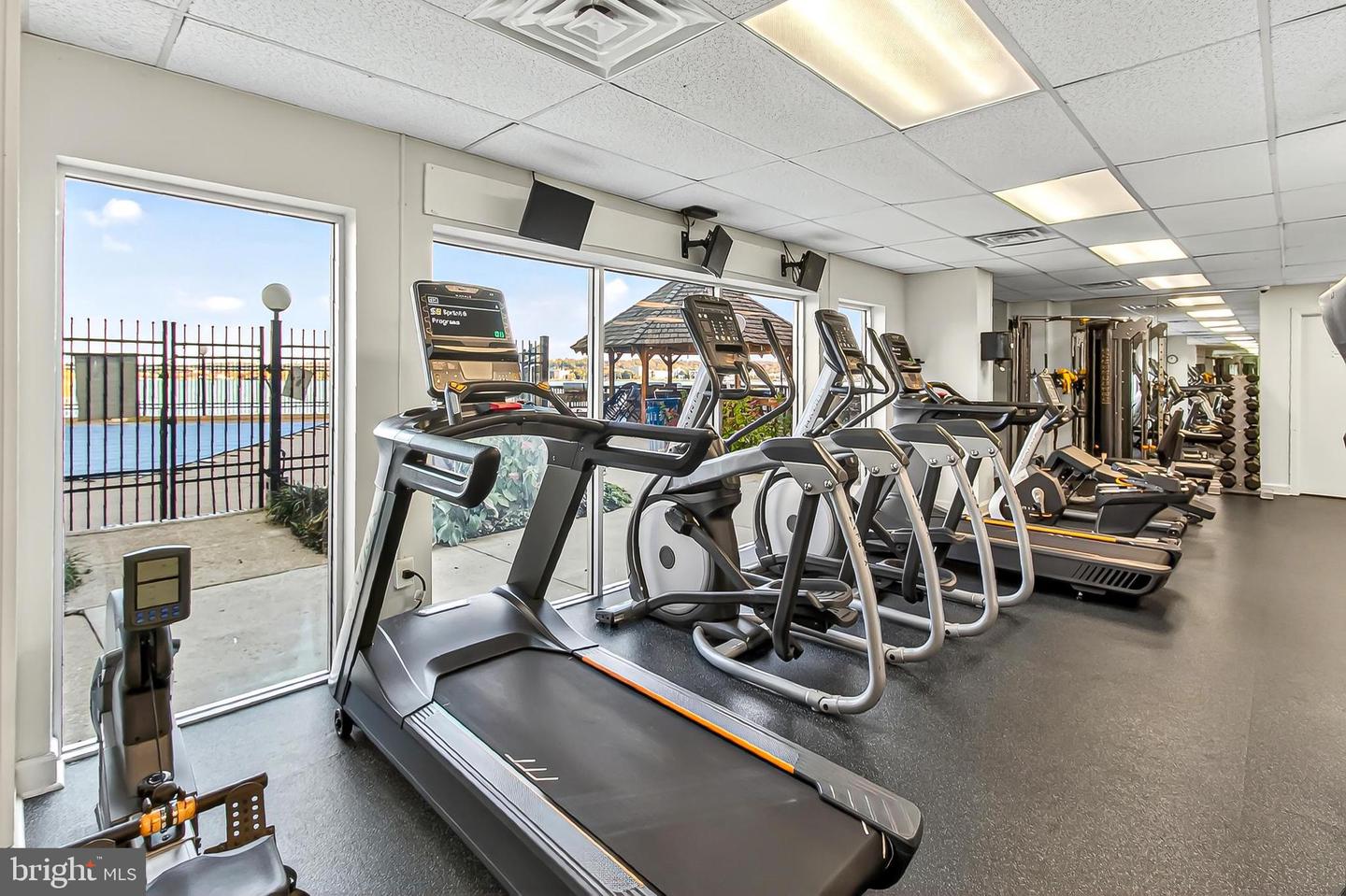 501 SLATERS LN #513, ALEXANDRIA, Virginia 22314, 1 Bedroom Bedrooms, ,1 BathroomBathrooms,Residential,For sale,501 SLATERS LN #513,VAAX2049938 MLS # VAAX2049938