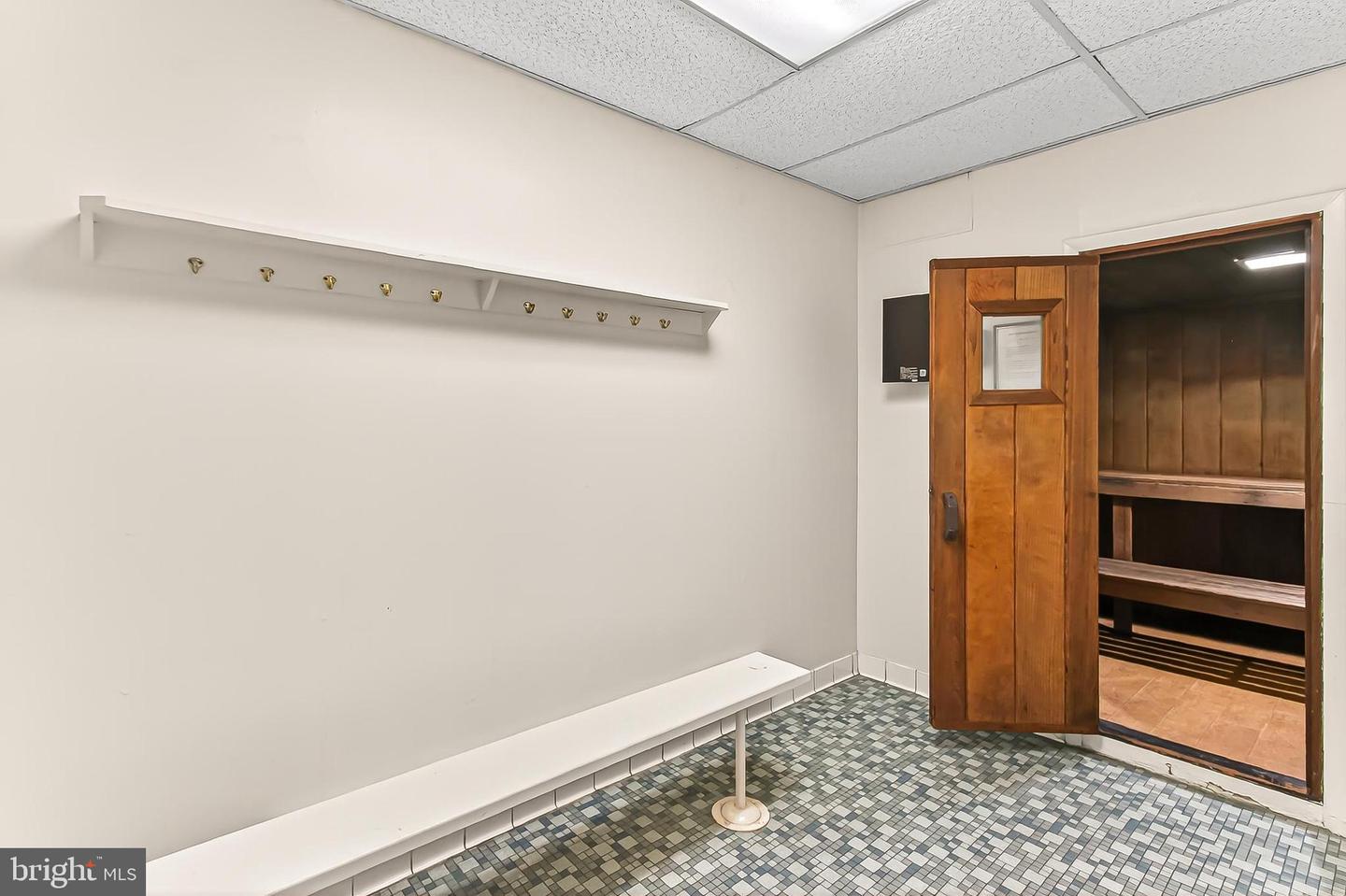 501 SLATERS LN #513, ALEXANDRIA, Virginia 22314, 1 Bedroom Bedrooms, ,1 BathroomBathrooms,Residential,For sale,501 SLATERS LN #513,VAAX2049938 MLS # VAAX2049938