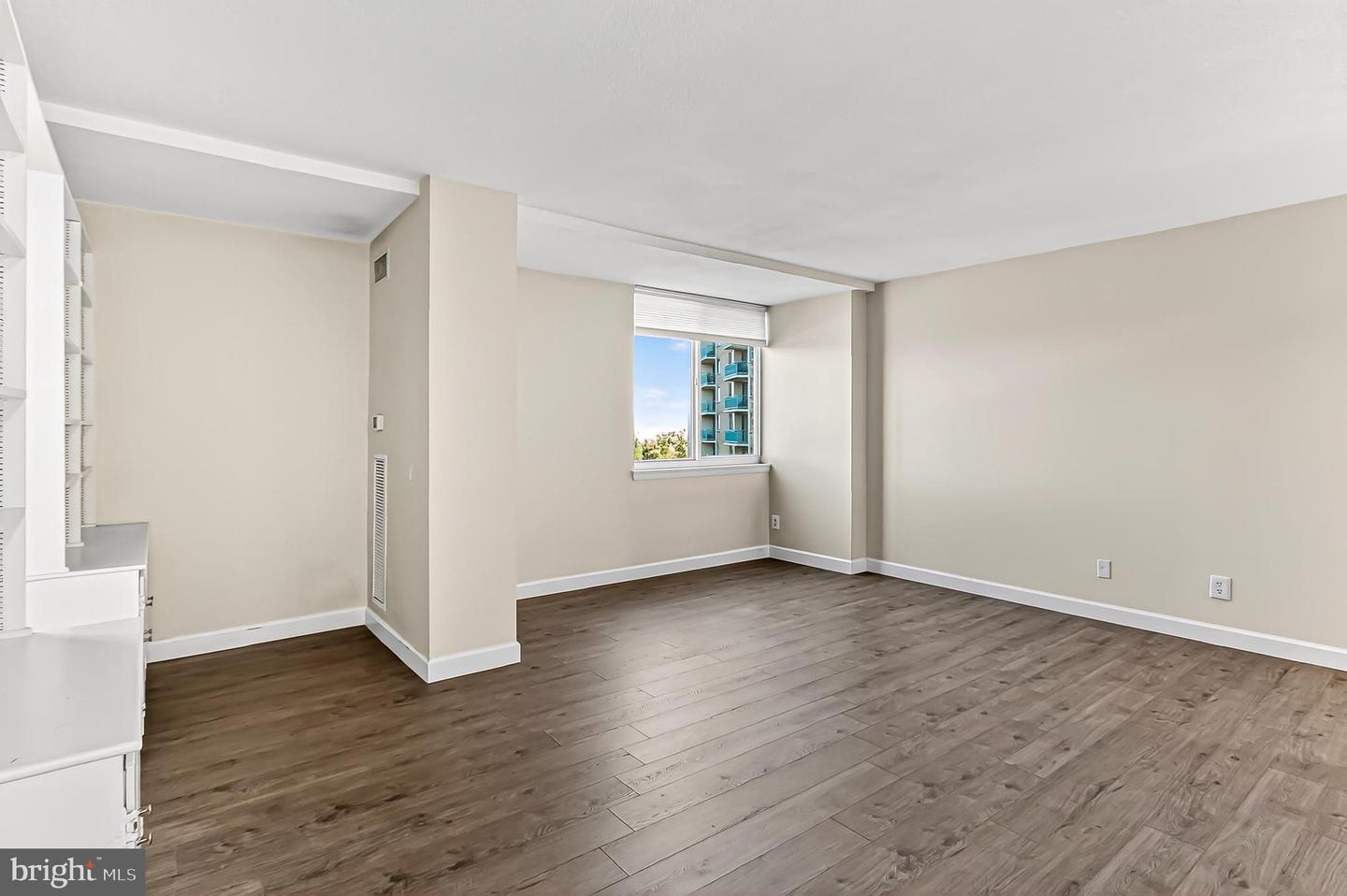 501 SLATERS LN #513, ALEXANDRIA, Virginia 22314, 1 Bedroom Bedrooms, ,1 BathroomBathrooms,Residential,For sale,501 SLATERS LN #513,VAAX2049938 MLS # VAAX2049938 501 SLATERS LN #513, ALEXANDRIA, Virginia 22314, 1 Bedroom Bedrooms, ,1 BathroomBathrooms,Residential,For sale,501 SLATERS LN #513,VAAX2049938 MLS # VAAX2049938