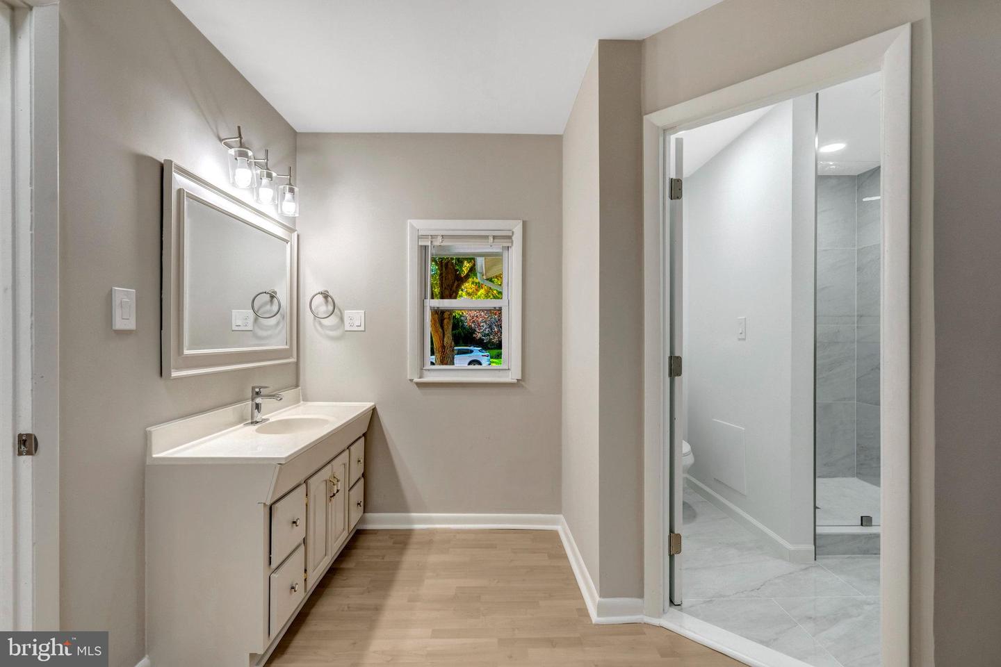 10412 PEARL ST, FAIRFAX, Virginia 22032, 4 Bedrooms Bedrooms, ,3 BathroomsBathrooms,Residential,For sale,10412 PEARL ST,VAFX2273230 MLS # VAFX2273230 10412 PEARL ST, FAIRFAX, Virginia 22032, 4 Bedrooms Bedrooms, ,3 BathroomsBathrooms,Residential,For sale,10412 PEARL ST,VAFX2273230 MLS # VAFX2273230