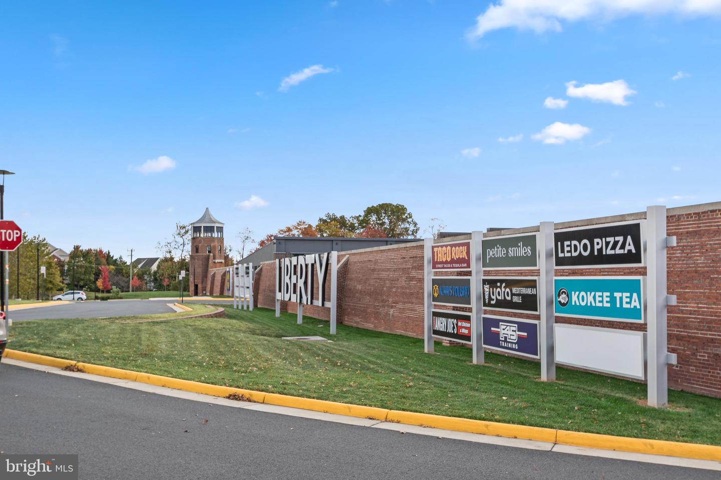 LORTON, Virginia 22079, 2 Bedrooms Bedrooms, ,2 BathroomsBathrooms,Residential,For sale,VAFX2274062 MLS # VAFX2274062 LORTON, Virginia 22079, 2 Bedrooms Bedrooms, ,2 BathroomsBathrooms,Residential,For sale,VAFX2274062 MLS # VAFX2274062