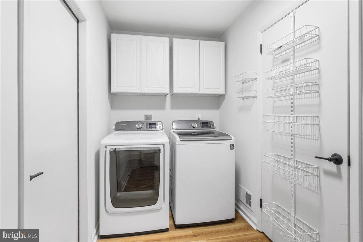 12388 COPENHAGEN CT, RESTON, Virginia 20191, 4 Bedrooms Bedrooms, ,3 BathroomsBathrooms,Residential,For sale,12388 COPENHAGEN CT,VAFX2274104 MLS # VAFX2274104 12388 COPENHAGEN CT, RESTON, Virginia 20191, 4 Bedrooms Bedrooms, ,3 BathroomsBathrooms,Residential,For sale,12388 COPENHAGEN CT,VAFX2274104 MLS # VAFX2274104