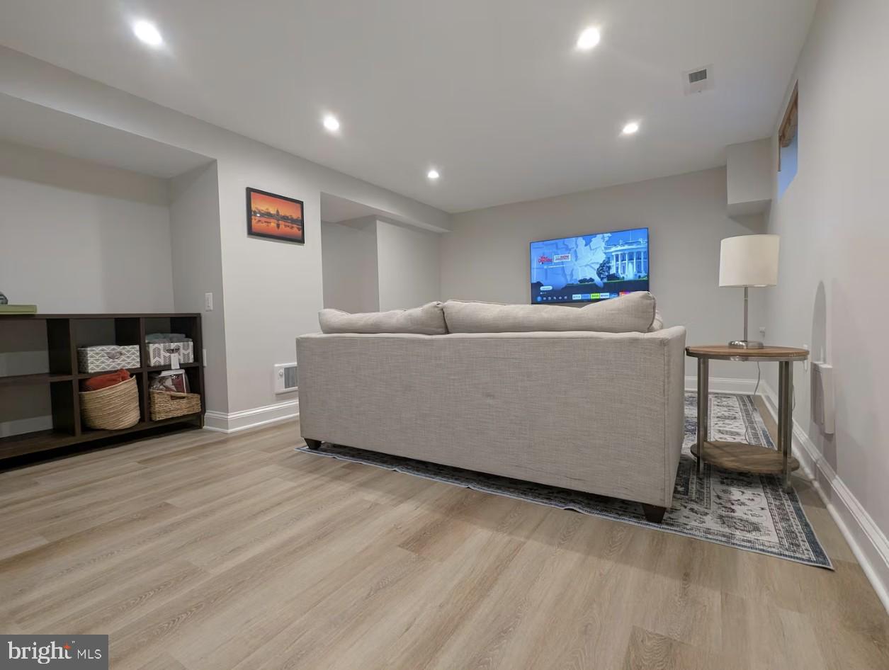 11 E LINDEN ST, ALEXANDRIA, Virginia 22301, 2 Bedrooms Bedrooms, ,2 BathroomsBathrooms,Residential,For sale,11 E LINDEN ST,VAAX2050848 MLS # VAAX2050848 11 E LINDEN ST, ALEXANDRIA, Virginia 22301, 2 Bedrooms Bedrooms, ,2 BathroomsBathrooms,Residential,For sale,11 E LINDEN ST,VAAX2050848 MLS # VAAX2050848