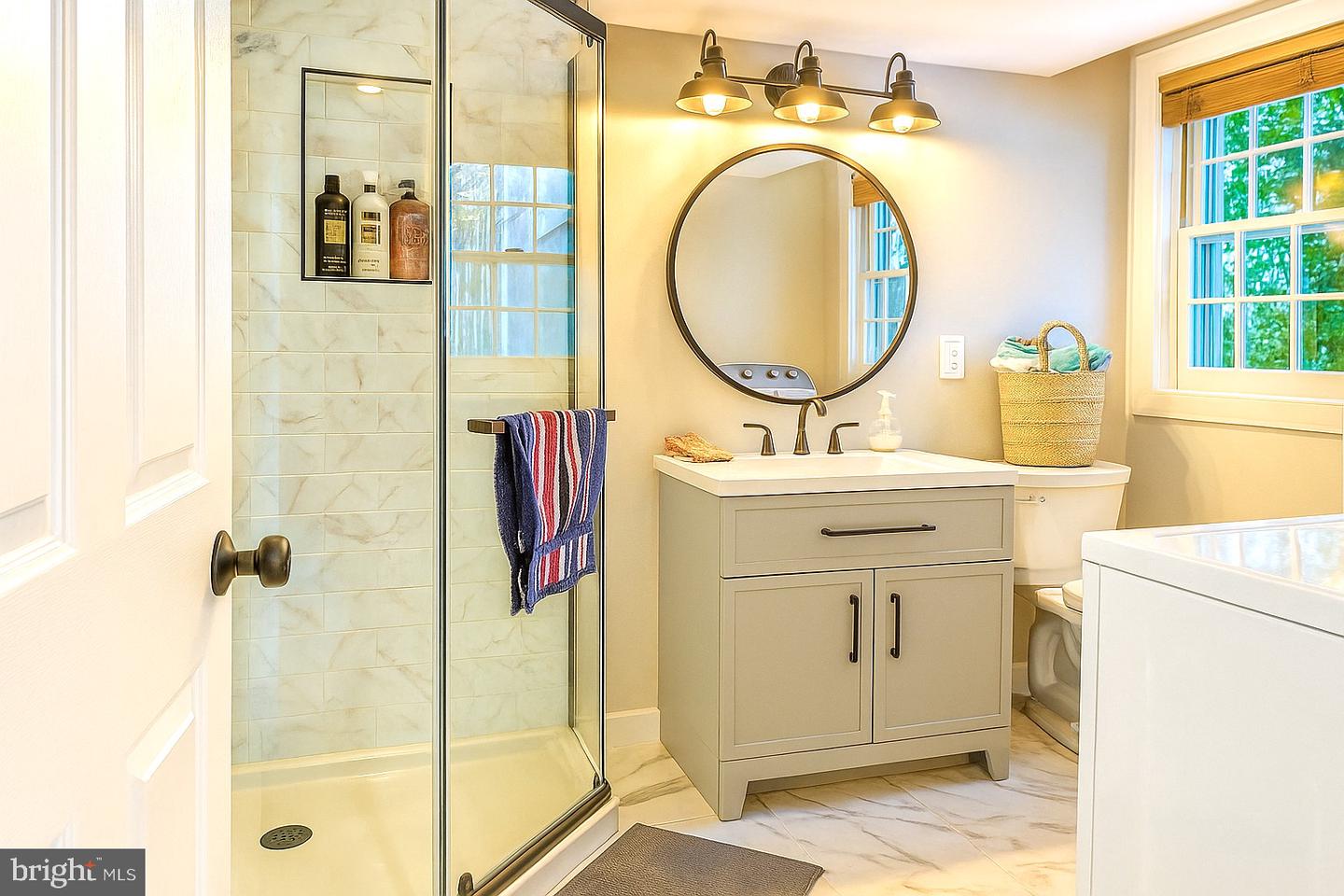 11 E LINDEN ST, ALEXANDRIA, Virginia 22301, 2 Bedrooms Bedrooms, ,2 BathroomsBathrooms,Residential,For sale,11 E LINDEN ST,VAAX2050848 MLS # VAAX2050848 11 E LINDEN ST, ALEXANDRIA, Virginia 22301, 2 Bedrooms Bedrooms, ,2 BathroomsBathrooms,Residential,For sale,11 E LINDEN ST,VAAX2050848 MLS # VAAX2050848