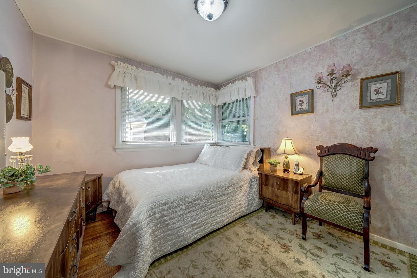 7124 WADE PL, FALLS CHURCH, Virginia 22042, 3 Bedrooms Bedrooms, 11 Rooms Rooms,2 BathroomsBathrooms,Residential,For sale,7124 WADE PL,VAFX2274674 MLS # VAFX2274674 7124 WADE PL, FALLS CHURCH, Virginia 22042, 3 Bedrooms Bedrooms, 11 Rooms Rooms,2 BathroomsBathrooms,Residential,For sale,7124 WADE PL,VAFX2274674 MLS # VAFX2274674