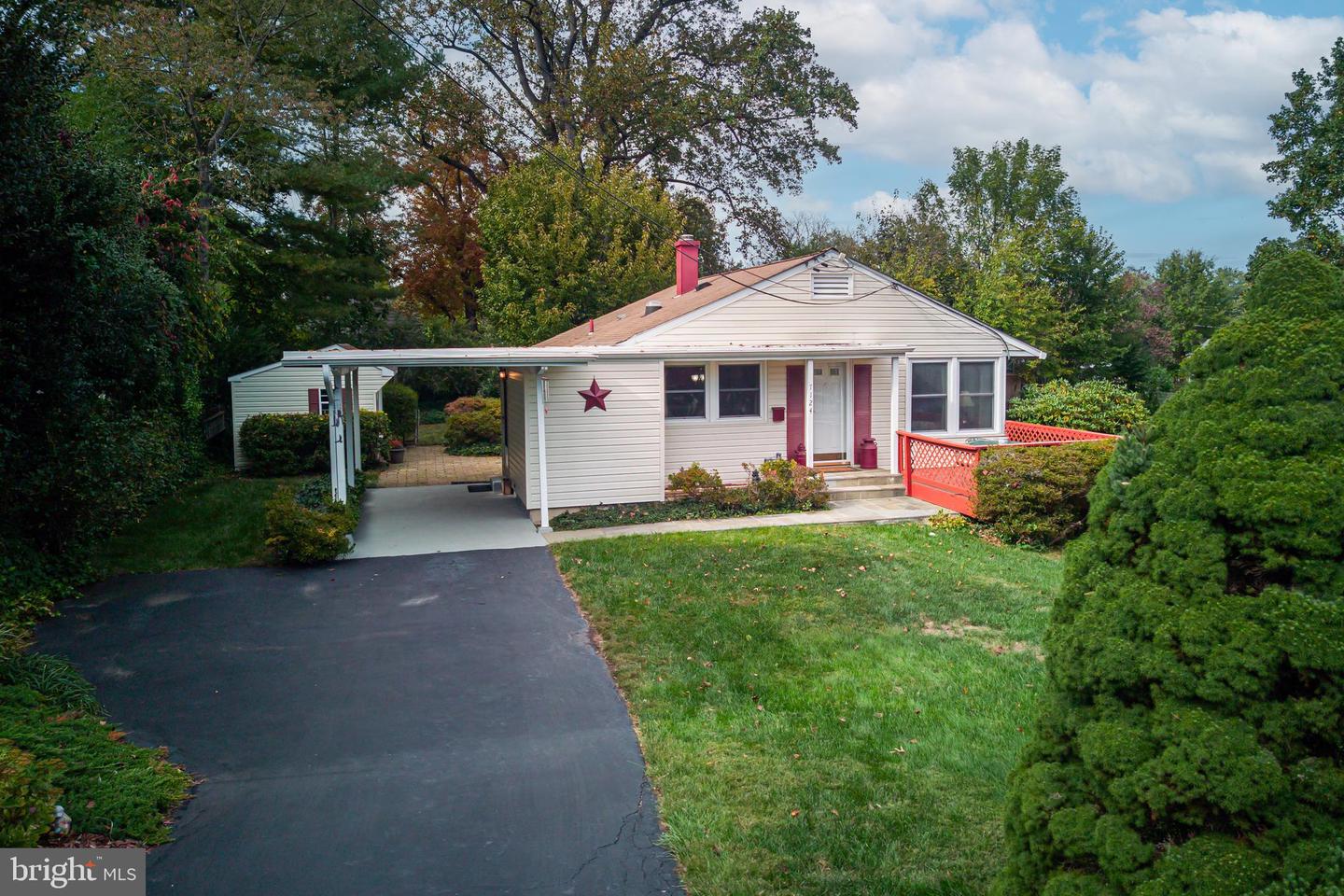 7124 WADE PL, FALLS CHURCH, Virginia 22042, 3 Bedrooms Bedrooms, 11 Rooms Rooms,2 BathroomsBathrooms,Residential,For sale,7124 WADE PL,VAFX2274674 MLS # VAFX2274674 7124 WADE PL, FALLS CHURCH, Virginia 22042, 3 Bedrooms Bedrooms, 11 Rooms Rooms,2 BathroomsBathrooms,Residential,For sale,7124 WADE PL,VAFX2274674 MLS # VAFX2274674