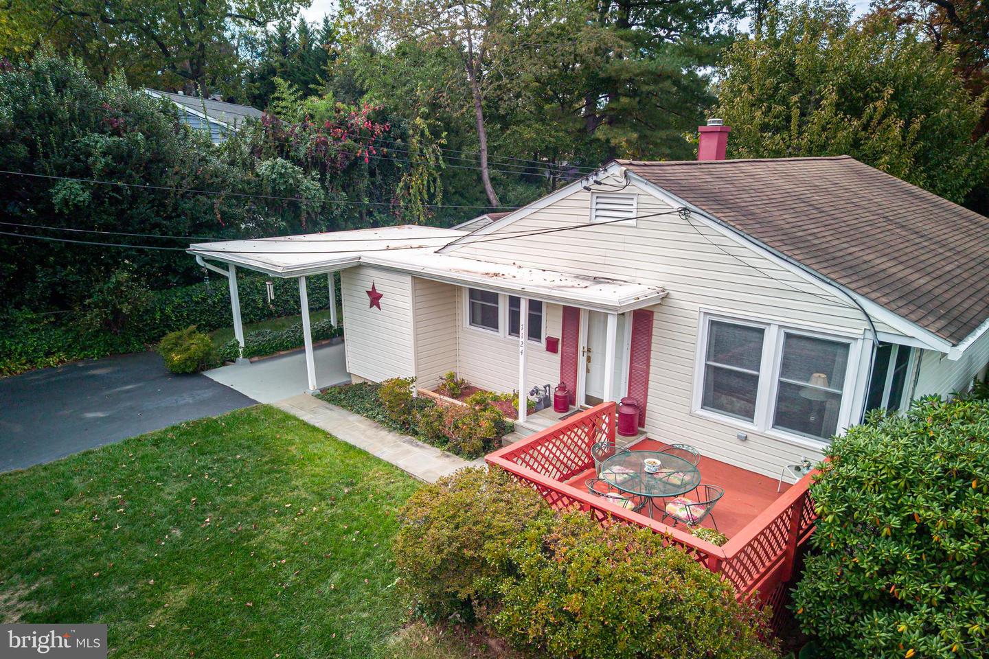 7124 WADE PL, FALLS CHURCH, Virginia 22042, 3 Bedrooms Bedrooms, 11 Rooms Rooms,2 BathroomsBathrooms,Residential,For sale,7124 WADE PL,VAFX2274674 MLS # VAFX2274674 7124 WADE PL, FALLS CHURCH, Virginia 22042, 3 Bedrooms Bedrooms, 11 Rooms Rooms,2 BathroomsBathrooms,Residential,For sale,7124 WADE PL,VAFX2274674 MLS # VAFX2274674