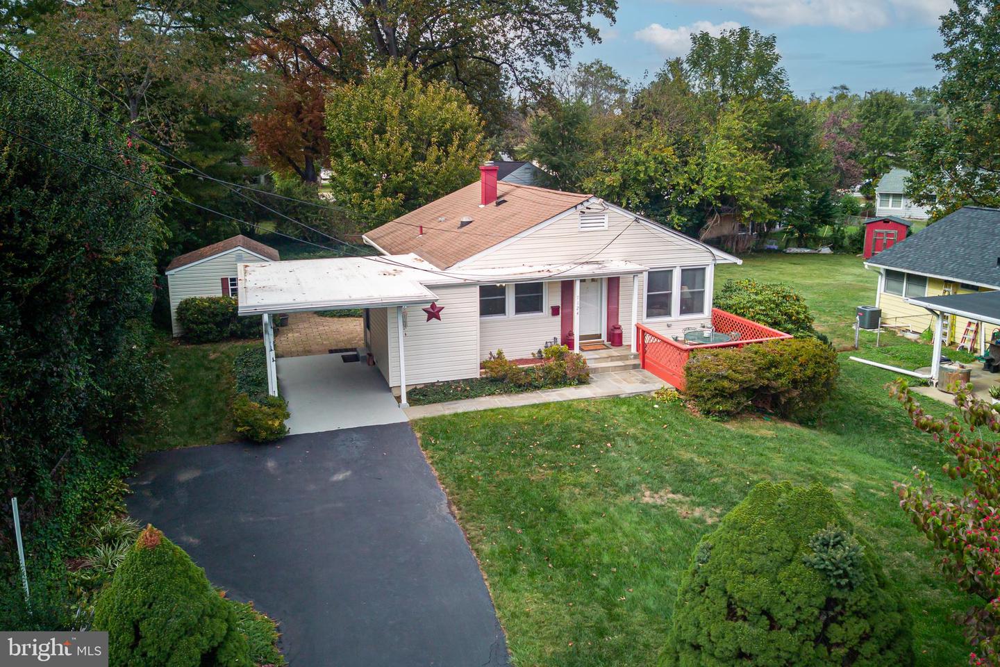 7124 WADE PL, FALLS CHURCH, Virginia 22042, 3 Bedrooms Bedrooms, 11 Rooms Rooms,2 BathroomsBathrooms,Residential,For sale,7124 WADE PL,VAFX2274674 MLS # VAFX2274674 7124 WADE PL, FALLS CHURCH, Virginia 22042, 3 Bedrooms Bedrooms, 11 Rooms Rooms,2 BathroomsBathrooms,Residential,For sale,7124 WADE PL,VAFX2274674 MLS # VAFX2274674