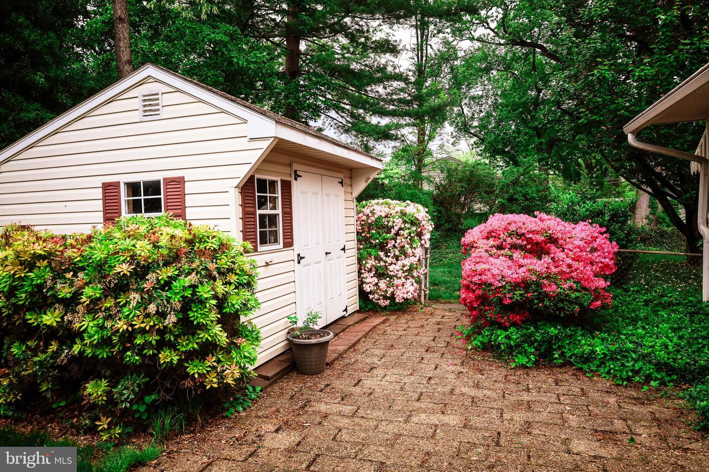 7124 WADE PL, FALLS CHURCH, Virginia 22042, 3 Bedrooms Bedrooms, 11 Rooms Rooms,2 BathroomsBathrooms,Residential,For sale,7124 WADE PL,VAFX2274674 MLS # VAFX2274674 7124 WADE PL, FALLS CHURCH, Virginia 22042, 3 Bedrooms Bedrooms, 11 Rooms Rooms,2 BathroomsBathrooms,Residential,For sale,7124 WADE PL,VAFX2274674 MLS # VAFX2274674