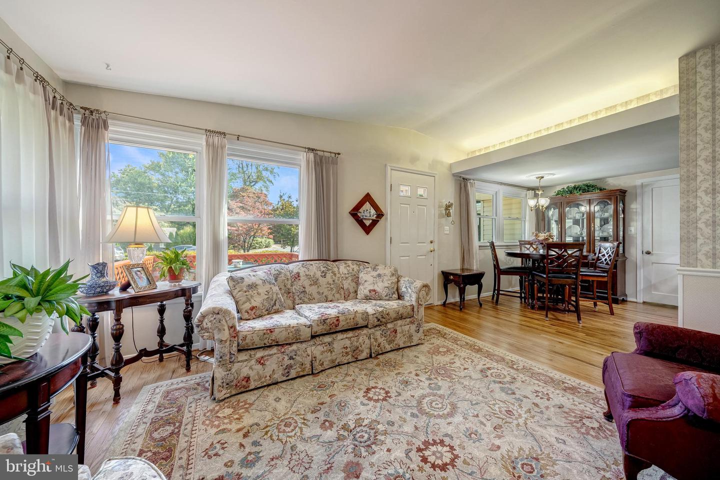 7124 WADE PL, FALLS CHURCH, Virginia 22042, 3 Bedrooms Bedrooms, 11 Rooms Rooms,2 BathroomsBathrooms,Residential,For sale,7124 WADE PL,VAFX2274674 MLS # VAFX2274674 7124 WADE PL, FALLS CHURCH, Virginia 22042, 3 Bedrooms Bedrooms, 11 Rooms Rooms,2 BathroomsBathrooms,Residential,For sale,7124 WADE PL,VAFX2274674 MLS # VAFX2274674