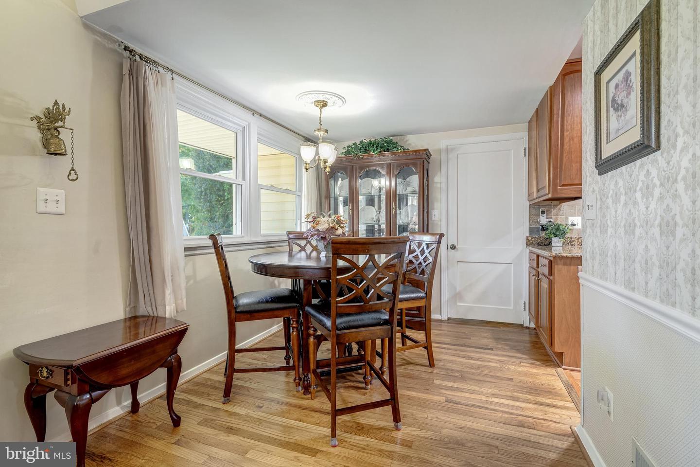 7124 WADE PL, FALLS CHURCH, Virginia 22042, 3 Bedrooms Bedrooms, 11 Rooms Rooms,2 BathroomsBathrooms,Residential,For sale,7124 WADE PL,VAFX2274674 MLS # VAFX2274674 7124 WADE PL, FALLS CHURCH, Virginia 22042, 3 Bedrooms Bedrooms, 11 Rooms Rooms,2 BathroomsBathrooms,Residential,For sale,7124 WADE PL,VAFX2274674 MLS # VAFX2274674