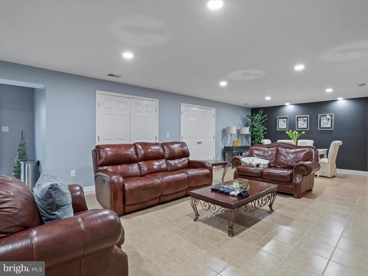 930 WAYNE DR, WINCHESTER, Virginia 22601, 4 Bedrooms Bedrooms, ,3 BathroomsBathrooms,Residential,For sale,930 WAYNE DR,VAWI2009280 MLS # VAWI2009280 930 WAYNE DR, WINCHESTER, Virginia 22601, 4 Bedrooms Bedrooms, ,3 BathroomsBathrooms,Residential,For sale,930 WAYNE DR,VAWI2009280 MLS # VAWI2009280