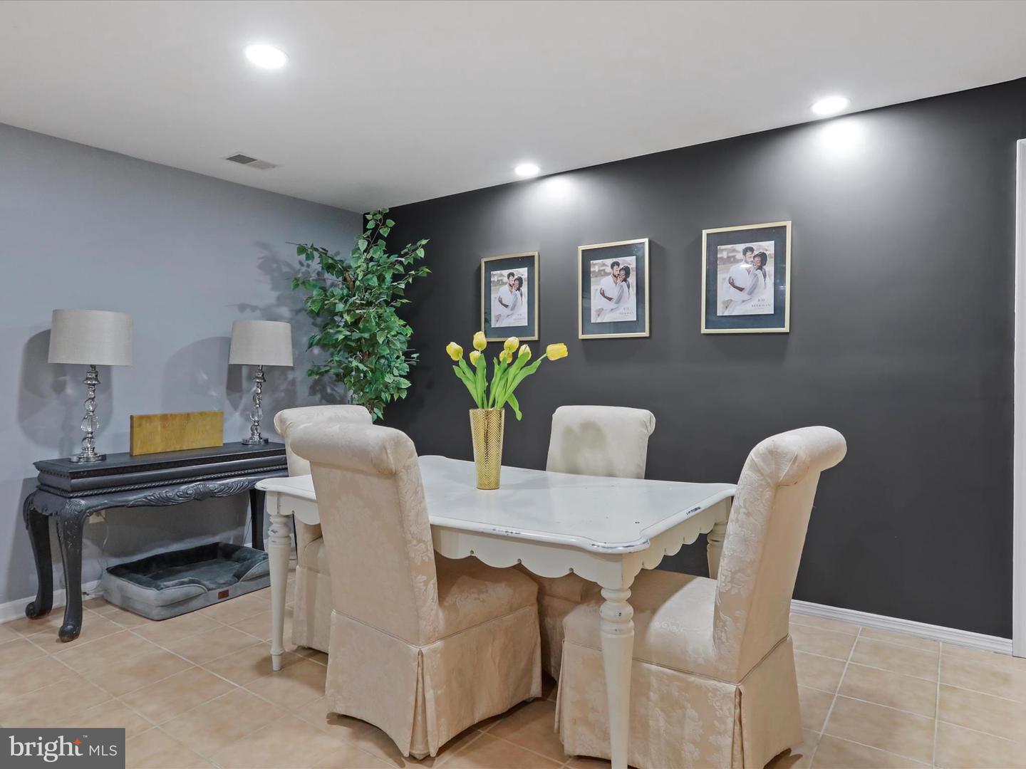 930 WAYNE DR, WINCHESTER, Virginia 22601, 4 Bedrooms Bedrooms, ,3 BathroomsBathrooms,Residential,For sale,930 WAYNE DR,VAWI2009280 MLS # VAWI2009280 930 WAYNE DR, WINCHESTER, Virginia 22601, 4 Bedrooms Bedrooms, ,3 BathroomsBathrooms,Residential,For sale,930 WAYNE DR,VAWI2009280 MLS # VAWI2009280