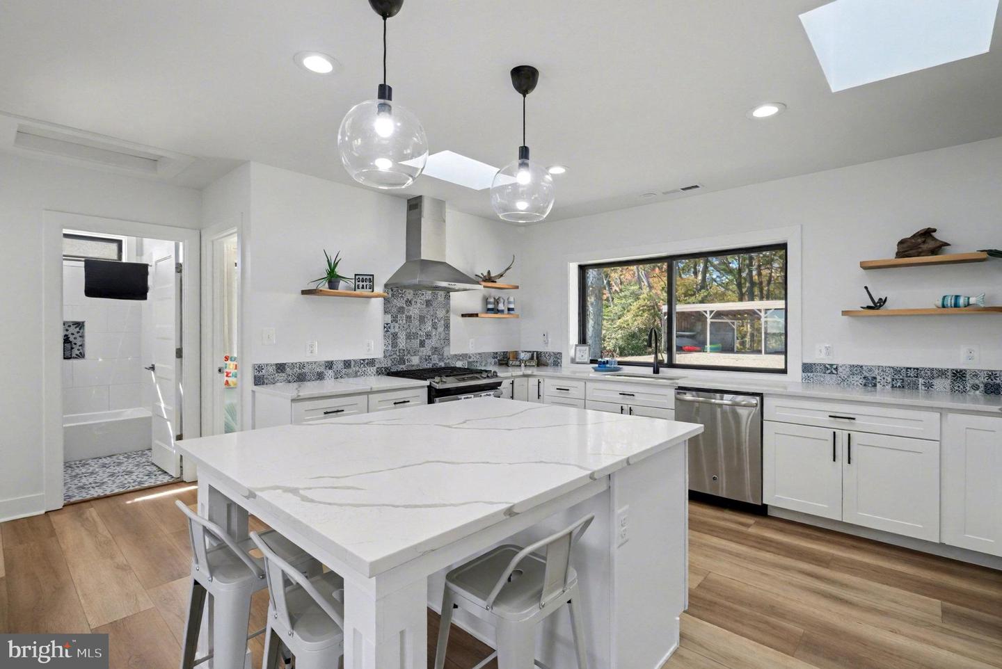 160 SHIPWATCH LN, REEDVILLE, Virginia 22539, 4 Bedrooms Bedrooms, 12 Rooms Rooms,3 BathroomsBathrooms,Residential,For sale,160 SHIPWATCH LN,VANV2001782 MLS # VANV2001782