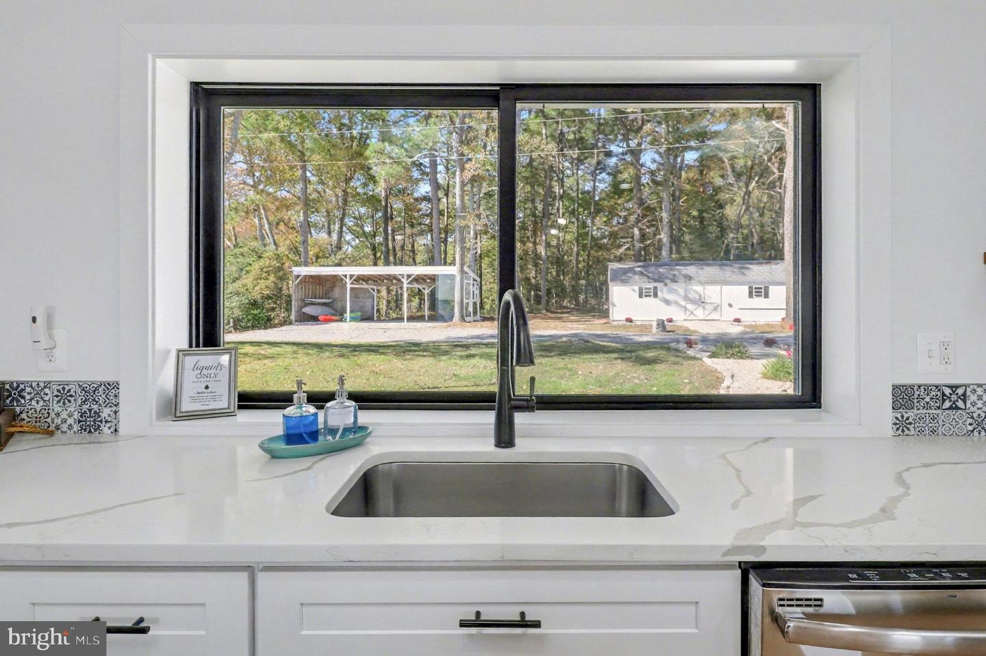 160 SHIPWATCH LN, REEDVILLE, Virginia 22539, 4 Bedrooms Bedrooms, 12 Rooms Rooms,3 BathroomsBathrooms,Residential,For sale,160 SHIPWATCH LN,VANV2001782 MLS # VANV2001782