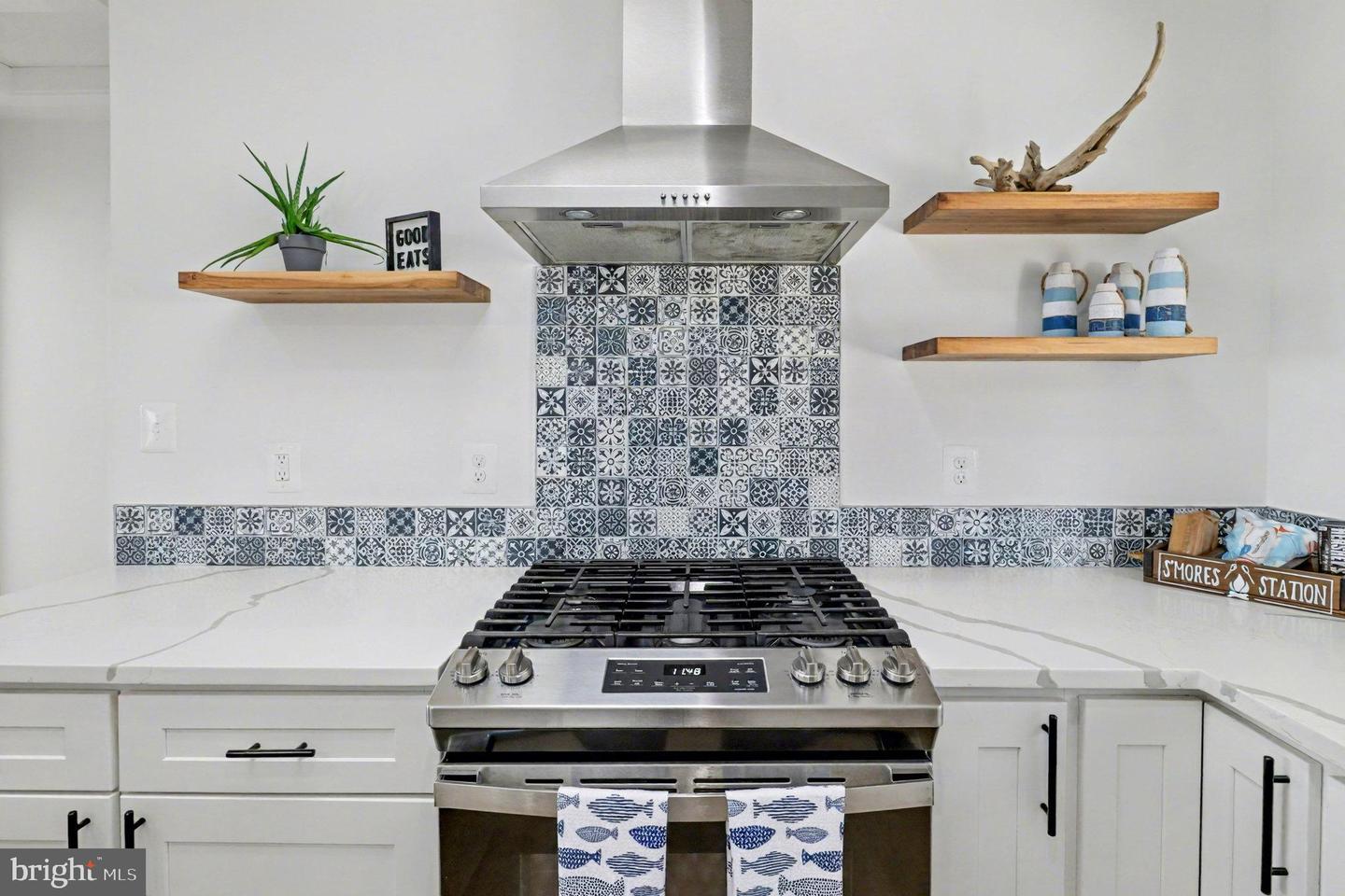 160 SHIPWATCH LN, REEDVILLE, Virginia 22539, 4 Bedrooms Bedrooms, 12 Rooms Rooms,3 BathroomsBathrooms,Residential,For sale,160 SHIPWATCH LN,VANV2001782 MLS # VANV2001782