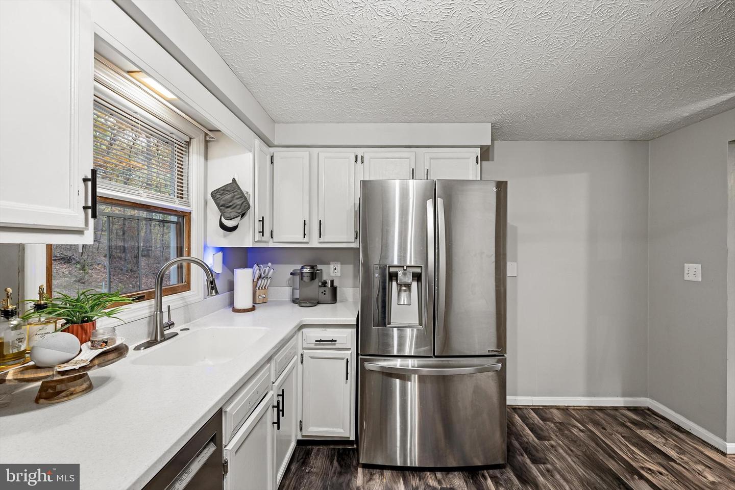 451 LAKESIDE DR, FRONT ROYAL, Virginia 22630, 5 Bedrooms Bedrooms, ,2 BathroomsBathrooms,Residential,For sale,451 LAKESIDE DR,VAWR2012604 MLS # VAWR2012604 451 LAKESIDE DR, FRONT ROYAL, Virginia 22630, 5 Bedrooms Bedrooms, ,2 BathroomsBathrooms,Residential,For sale,451 LAKESIDE DR,VAWR2012604 MLS # VAWR2012604