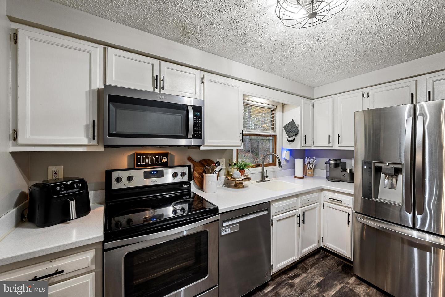 451 LAKESIDE DR, FRONT ROYAL, Virginia 22630, 5 Bedrooms Bedrooms, ,2 BathroomsBathrooms,Residential,For sale,451 LAKESIDE DR,VAWR2012604 MLS # VAWR2012604 451 LAKESIDE DR, FRONT ROYAL, Virginia 22630, 5 Bedrooms Bedrooms, ,2 BathroomsBathrooms,Residential,For sale,451 LAKESIDE DR,VAWR2012604 MLS # VAWR2012604