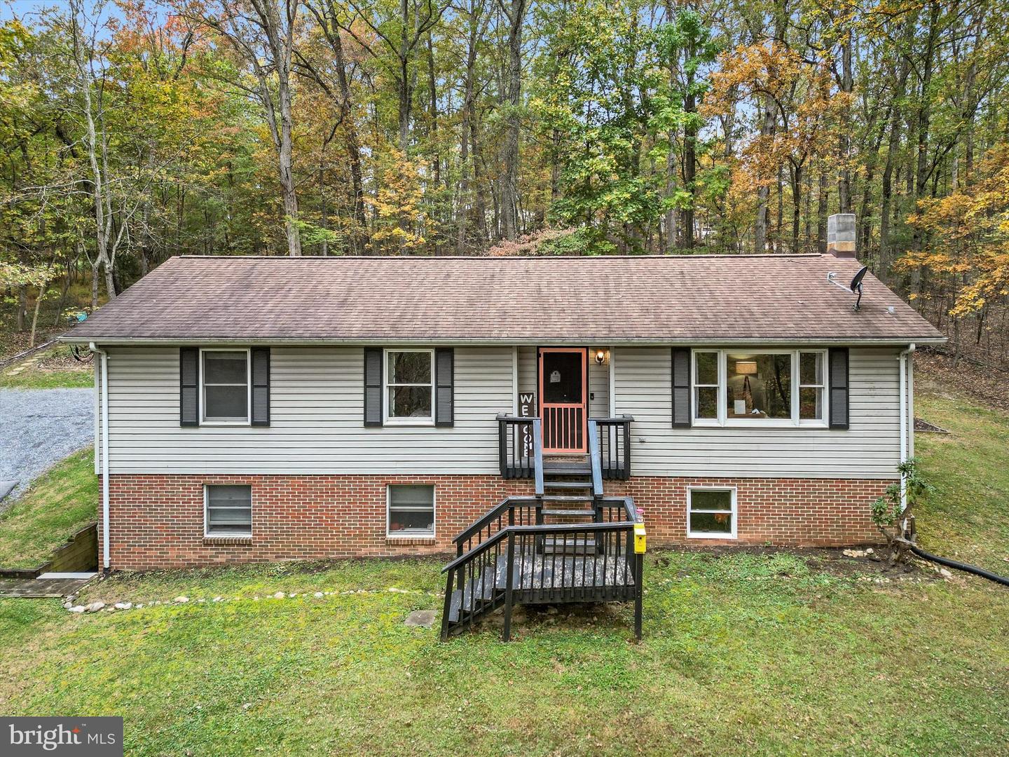 451 LAKESIDE DR, FRONT ROYAL, Virginia 22630, 5 Bedrooms Bedrooms, ,2 BathroomsBathrooms,Residential,For sale,451 LAKESIDE DR,VAWR2012604 MLS # VAWR2012604 451 LAKESIDE DR, FRONT ROYAL, Virginia 22630, 5 Bedrooms Bedrooms, ,2 BathroomsBathrooms,Residential,For sale,451 LAKESIDE DR,VAWR2012604 MLS # VAWR2012604