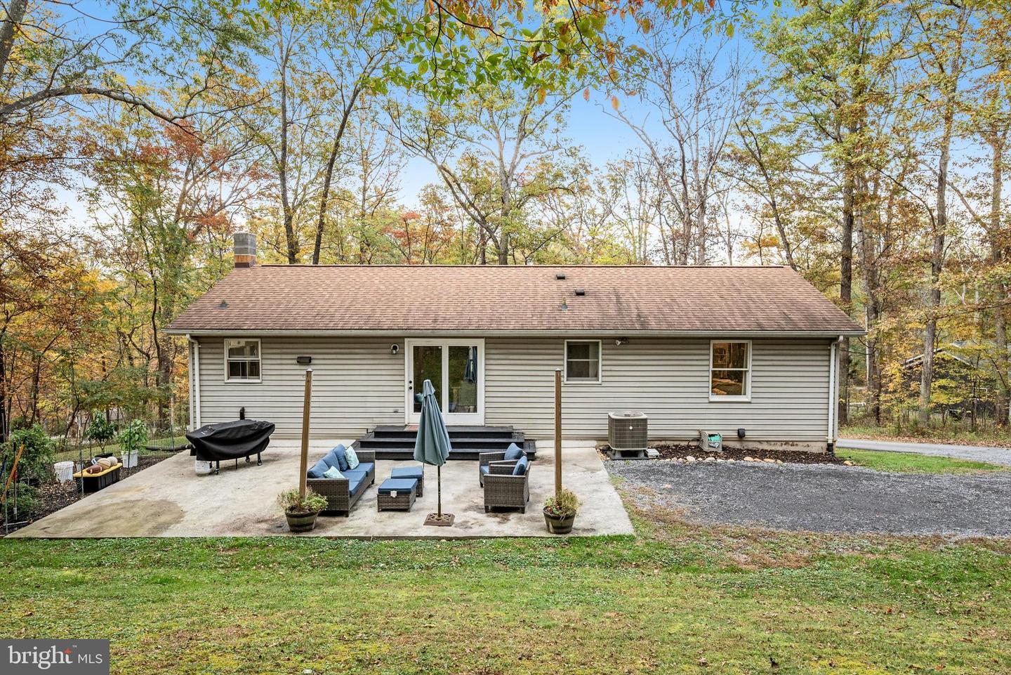 451 LAKESIDE DR, FRONT ROYAL, Virginia 22630, 5 Bedrooms Bedrooms, ,2 BathroomsBathrooms,Residential,For sale,451 LAKESIDE DR,VAWR2012604 MLS # VAWR2012604 451 LAKESIDE DR, FRONT ROYAL, Virginia 22630, 5 Bedrooms Bedrooms, ,2 BathroomsBathrooms,Residential,For sale,451 LAKESIDE DR,VAWR2012604 MLS # VAWR2012604