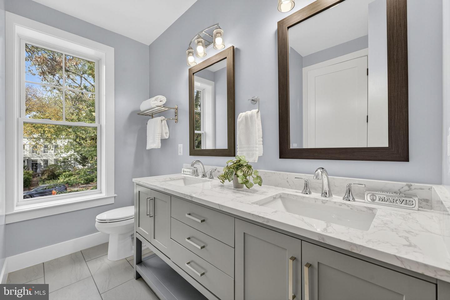 1417 POTOMAC AVE SE, WASHINGTON, District Of Columbia 20003, 4 Bedrooms Bedrooms, ,3 BathroomsBathrooms,Residential,For sale,1417 POTOMAC AVE SE,DCDC2228238 MLS # DCDC2228238 1417 POTOMAC AVE SE, WASHINGTON, District Of Columbia 20003, 4 Bedrooms Bedrooms, ,3 BathroomsBathrooms,Residential,For sale,1417 POTOMAC AVE SE,DCDC2228238 MLS # DCDC2228238