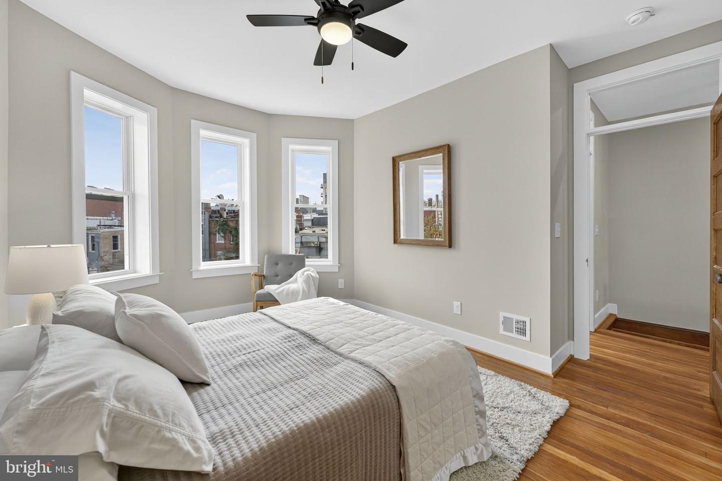 1417 POTOMAC AVE SE, WASHINGTON, District Of Columbia 20003, 4 Bedrooms Bedrooms, ,3 BathroomsBathrooms,Residential,For sale,1417 POTOMAC AVE SE,DCDC2228238 MLS # DCDC2228238 1417 POTOMAC AVE SE, WASHINGTON, District Of Columbia 20003, 4 Bedrooms Bedrooms, ,3 BathroomsBathrooms,Residential,For sale,1417 POTOMAC AVE SE,DCDC2228238 MLS # DCDC2228238