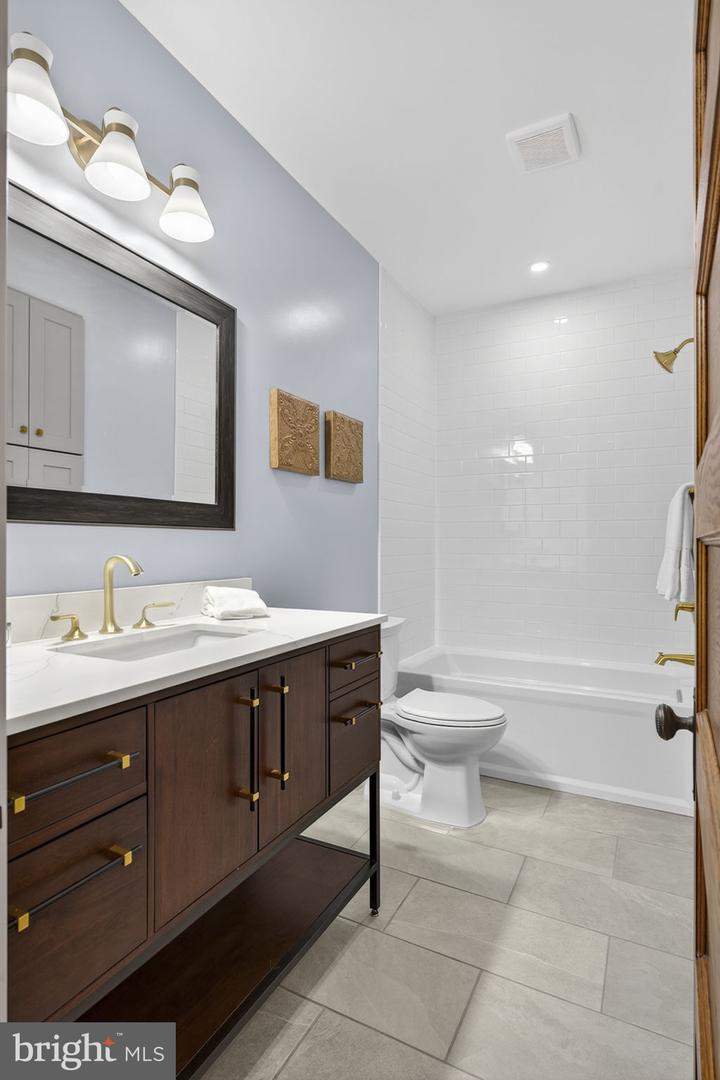 1417 POTOMAC AVE SE, WASHINGTON, District Of Columbia 20003, 4 Bedrooms Bedrooms, ,3 BathroomsBathrooms,Residential,For sale,1417 POTOMAC AVE SE,DCDC2228238 MLS # DCDC2228238 1417 POTOMAC AVE SE, WASHINGTON, District Of Columbia 20003, 4 Bedrooms Bedrooms, ,3 BathroomsBathrooms,Residential,For sale,1417 POTOMAC AVE SE,DCDC2228238 MLS # DCDC2228238