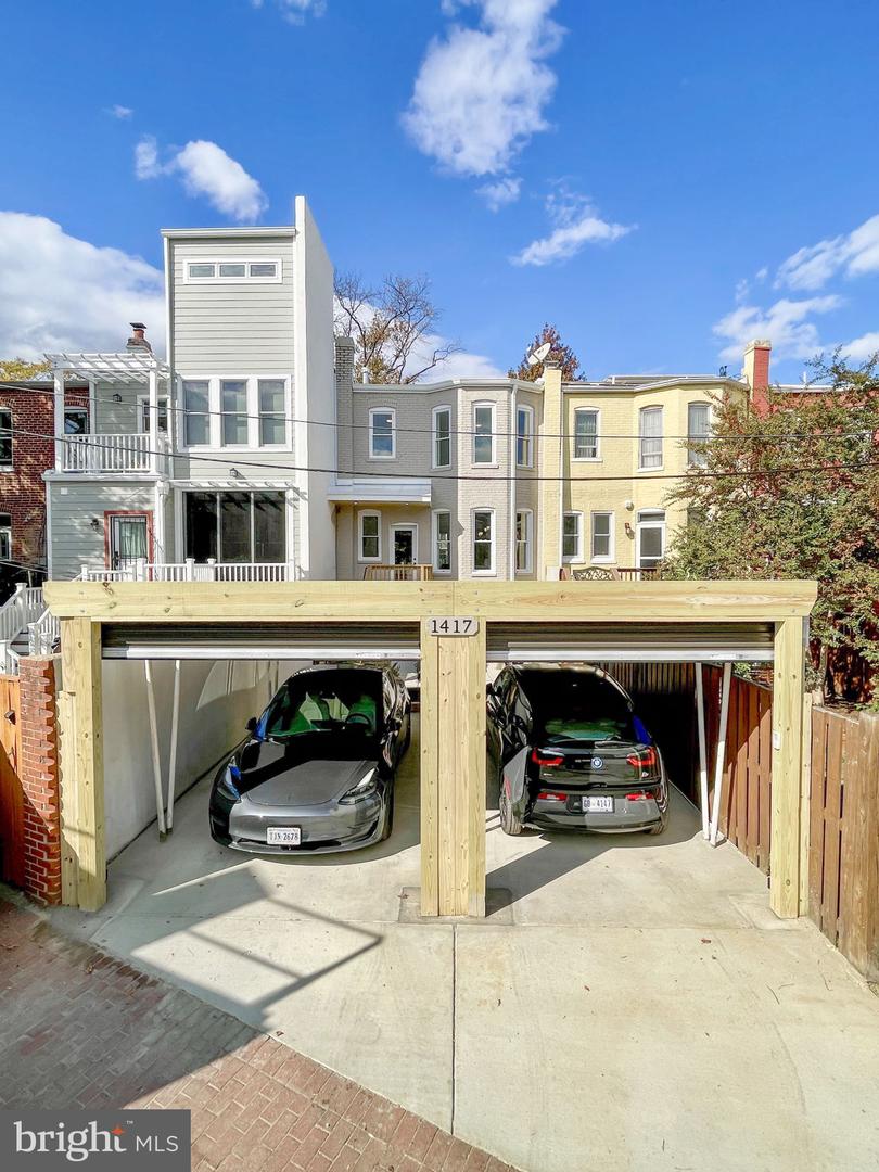 1417 POTOMAC AVE SE, WASHINGTON, District Of Columbia 20003, 4 Bedrooms Bedrooms, ,3 BathroomsBathrooms,Residential,For sale,1417 POTOMAC AVE SE,DCDC2228238 MLS # DCDC2228238 1417 POTOMAC AVE SE, WASHINGTON, District Of Columbia 20003, 4 Bedrooms Bedrooms, ,3 BathroomsBathrooms,Residential,For sale,1417 POTOMAC AVE SE,DCDC2228238 MLS # DCDC2228238