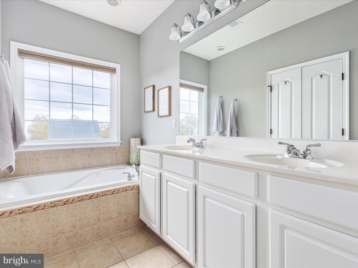 42533 MAGELLAN SQ, BRAMBLETON, Virginia 20148, 3 Bedrooms Bedrooms, ,2 BathroomsBathrooms,Residential,For sale,42533 MAGELLAN SQ,VALO2109420 MLS # VALO2109420 42533 MAGELLAN SQ, BRAMBLETON, Virginia 20148, 3 Bedrooms Bedrooms, ,2 BathroomsBathrooms,Residential,For sale,42533 MAGELLAN SQ,VALO2109420 MLS # VALO2109420