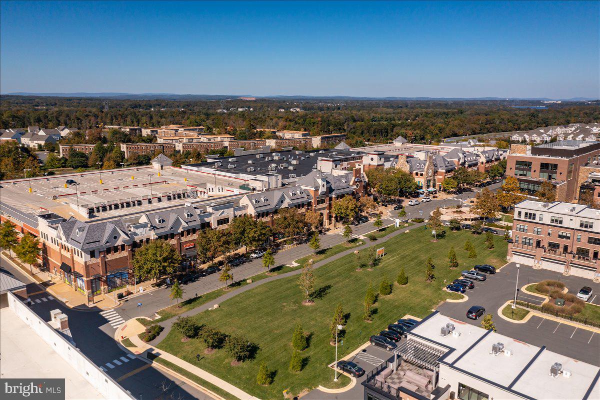 42533 MAGELLAN SQ, BRAMBLETON, Virginia 20148, 3 Bedrooms Bedrooms, ,2 BathroomsBathrooms,Residential,For sale,42533 MAGELLAN SQ,VALO2109420 MLS # VALO2109420 42533 MAGELLAN SQ, BRAMBLETON, Virginia 20148, 3 Bedrooms Bedrooms, ,2 BathroomsBathrooms,Residential,For sale,42533 MAGELLAN SQ,VALO2109420 MLS # VALO2109420