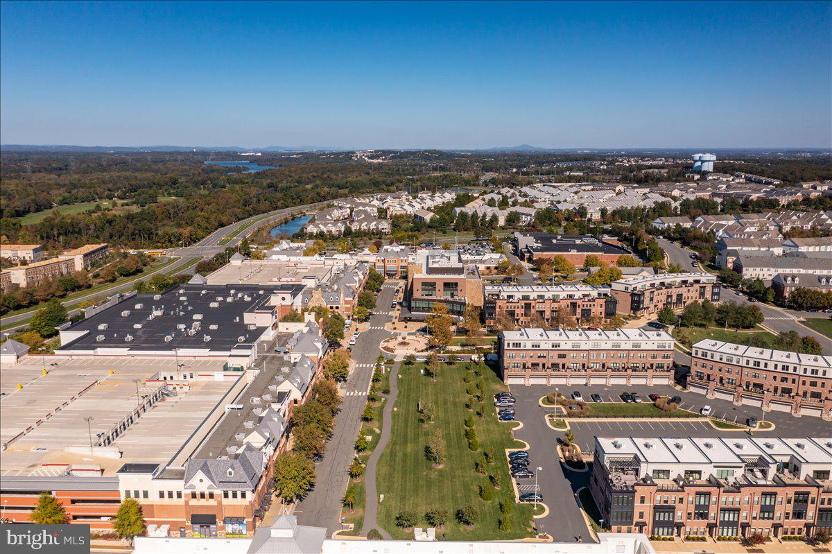 42533 MAGELLAN SQ, BRAMBLETON, Virginia 20148, 3 Bedrooms Bedrooms, ,2 BathroomsBathrooms,Residential,For sale,42533 MAGELLAN SQ,VALO2109420 MLS # VALO2109420 42533 MAGELLAN SQ, BRAMBLETON, Virginia 20148, 3 Bedrooms Bedrooms, ,2 BathroomsBathrooms,Residential,For sale,42533 MAGELLAN SQ,VALO2109420 MLS # VALO2109420