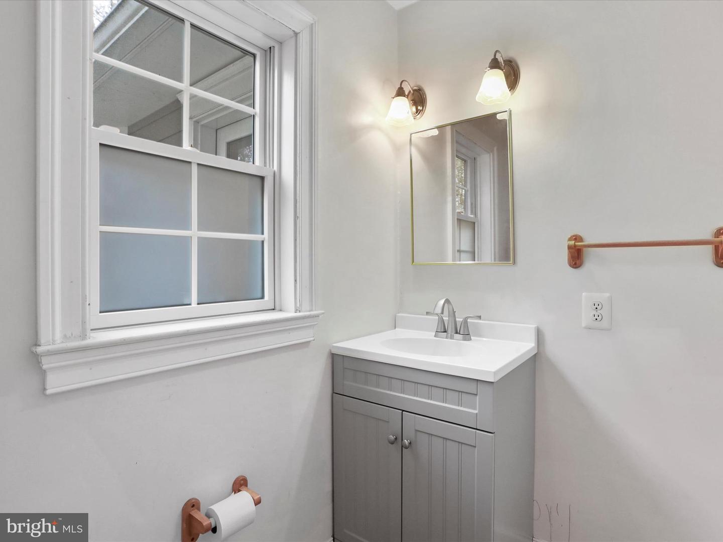 509 MILFORD LN, FORT VALLEY, Virginia 22652, 3 Bedrooms Bedrooms, ,2 BathroomsBathrooms,Residential,For sale,509 MILFORD LN,VASH2012834 MLS # VASH2012834 509 MILFORD LN, FORT VALLEY, Virginia 22652, 3 Bedrooms Bedrooms, ,2 BathroomsBathrooms,Residential,For sale,509 MILFORD LN,VASH2012834 MLS # VASH2012834