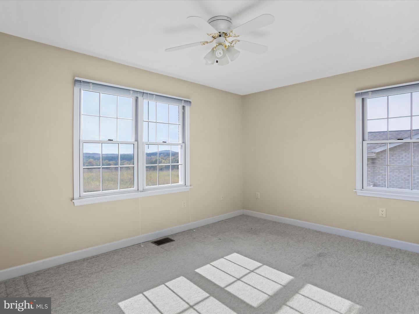 135 MAYNARD LN, STRASBURG, Virginia 22657, 3 Bedrooms Bedrooms, ,2 BathroomsBathrooms,Residential,For sale,135 MAYNARD LN,VASH2012836 MLS # VASH2012836 135 MAYNARD LN, STRASBURG, Virginia 22657, 3 Bedrooms Bedrooms, ,2 BathroomsBathrooms,Residential,For sale,135 MAYNARD LN,VASH2012836 MLS # VASH2012836