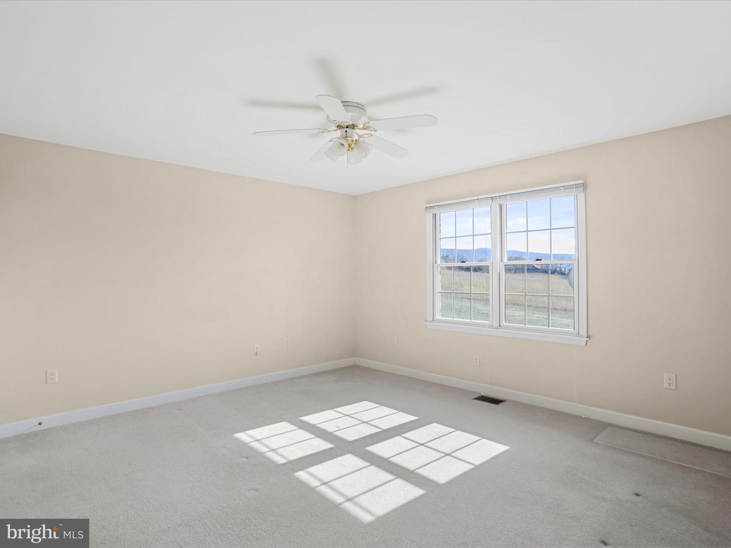 135 MAYNARD LN, STRASBURG, Virginia 22657, 3 Bedrooms Bedrooms, ,2 BathroomsBathrooms,Residential,For sale,135 MAYNARD LN,VASH2012836 MLS # VASH2012836 135 MAYNARD LN, STRASBURG, Virginia 22657, 3 Bedrooms Bedrooms, ,2 BathroomsBathrooms,Residential,For sale,135 MAYNARD LN,VASH2012836 MLS # VASH2012836