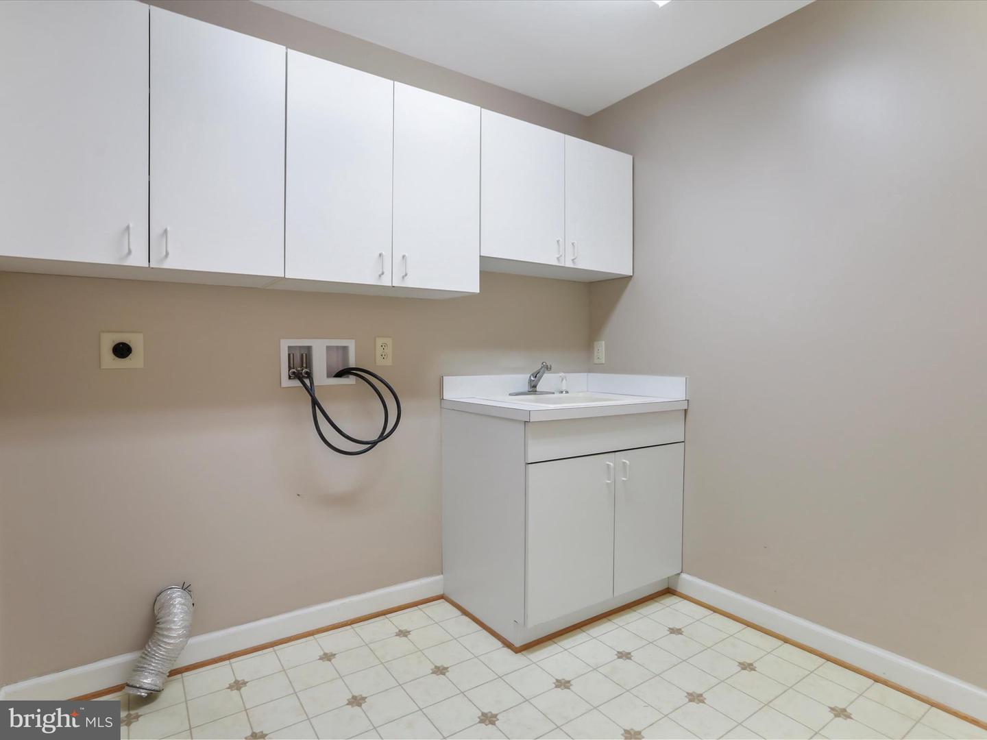 135 MAYNARD LN, STRASBURG, Virginia 22657, 3 Bedrooms Bedrooms, ,2 BathroomsBathrooms,Residential,For sale,135 MAYNARD LN,VASH2012836 MLS # VASH2012836 135 MAYNARD LN, STRASBURG, Virginia 22657, 3 Bedrooms Bedrooms, ,2 BathroomsBathrooms,Residential,For sale,135 MAYNARD LN,VASH2012836 MLS # VASH2012836