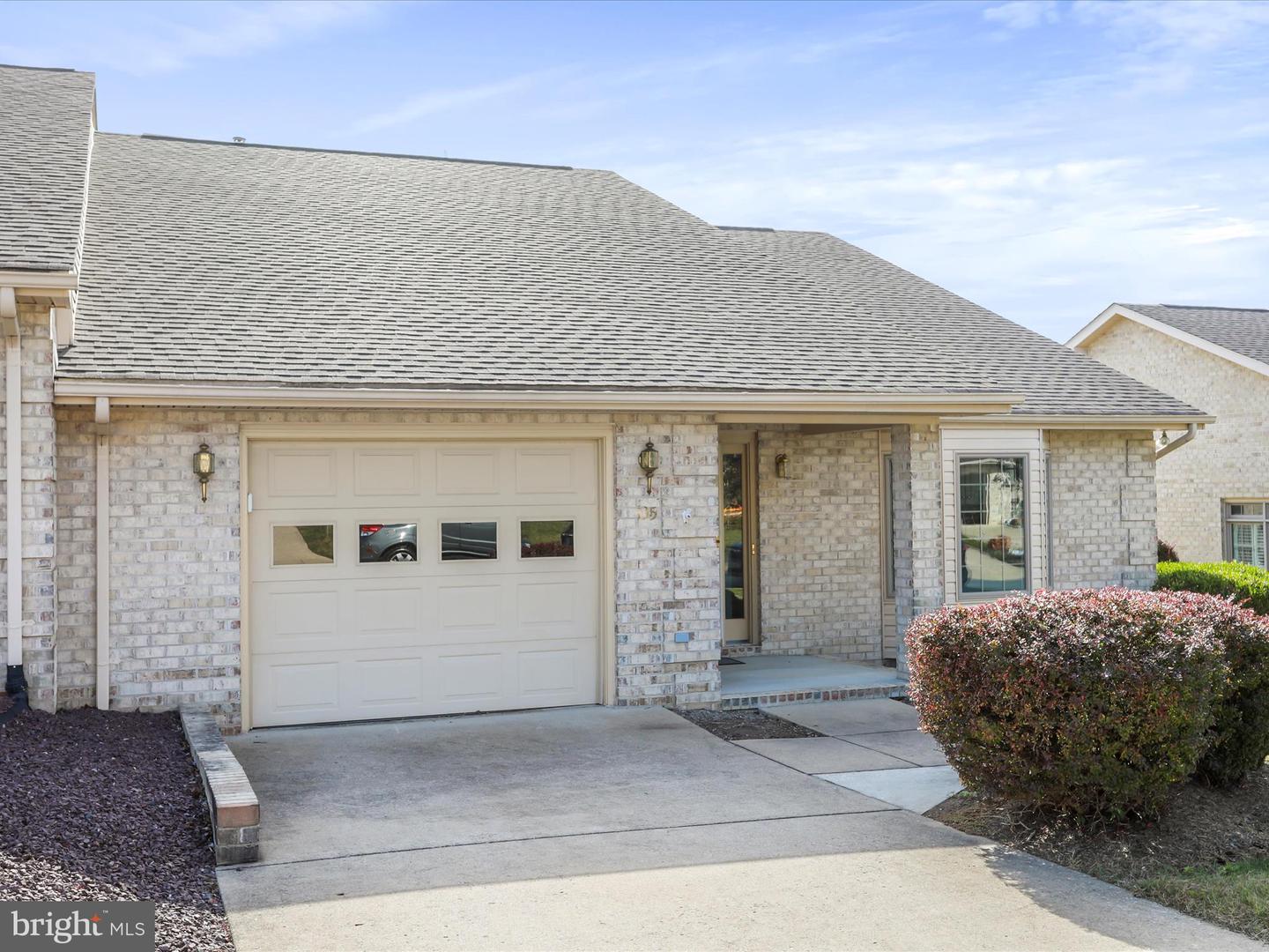 135 MAYNARD LN, STRASBURG, Virginia 22657, 3 Bedrooms Bedrooms, ,2 BathroomsBathrooms,Residential,For sale,135 MAYNARD LN,VASH2012836 MLS # VASH2012836 135 MAYNARD LN, STRASBURG, Virginia 22657, 3 Bedrooms Bedrooms, ,2 BathroomsBathrooms,Residential,For sale,135 MAYNARD LN,VASH2012836 MLS # VASH2012836