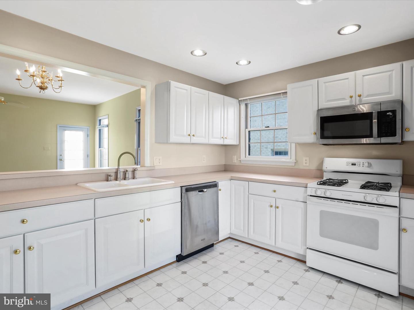 135 MAYNARD LN, STRASBURG, Virginia 22657, 3 Bedrooms Bedrooms, ,2 BathroomsBathrooms,Residential,For sale,135 MAYNARD LN,VASH2012836 MLS # VASH2012836 135 MAYNARD LN, STRASBURG, Virginia 22657, 3 Bedrooms Bedrooms, ,2 BathroomsBathrooms,Residential,For sale,135 MAYNARD LN,VASH2012836 MLS # VASH2012836