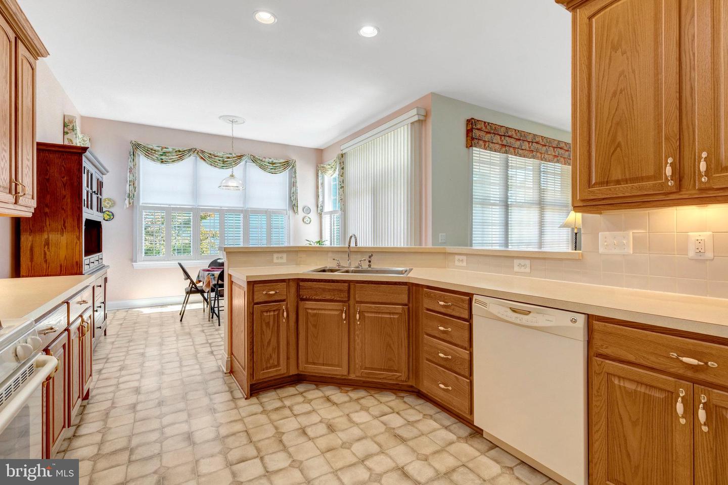 5226 CANYON CREEK WAY, HAYMARKET, Virginia 20169, 2 Bedrooms Bedrooms, ,2 BathroomsBathrooms,Residential,For sale,5226 CANYON CREEK WAY,VAPW2106562 MLS # VAPW2106562