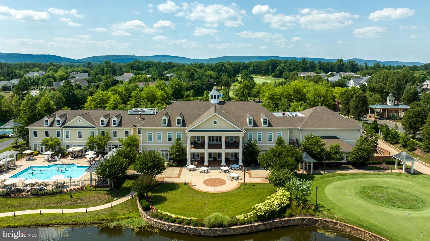 5226 CANYON CREEK WAY, HAYMARKET, Virginia 20169, 2 Bedrooms Bedrooms, ,2 BathroomsBathrooms,Residential,For sale,5226 CANYON CREEK WAY,VAPW2106562 MLS # VAPW2106562