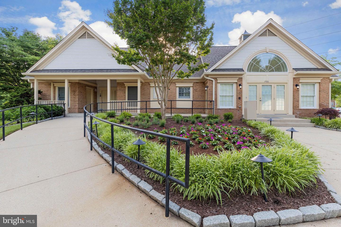 7708-C HAYNES POINT WAY #9C, ALEXANDRIA, Virginia 22315, 3 Bedrooms Bedrooms, ,2 BathroomsBathrooms,Residential,For sale,7708-C HAYNES POINT WAY #9C,VAFX2275852 MLS # VAFX2275852 7708-C HAYNES POINT WAY #9C, ALEXANDRIA, Virginia 22315, 3 Bedrooms Bedrooms, ,2 BathroomsBathrooms,Residential,For sale,7708-C HAYNES POINT WAY #9C,VAFX2275852 MLS # VAFX2275852