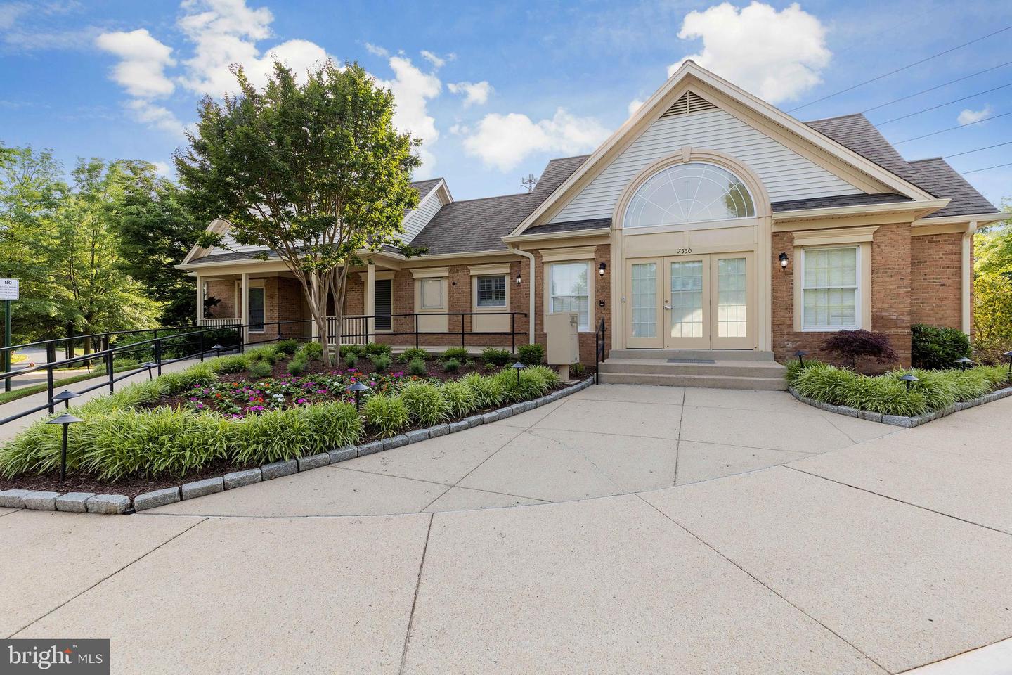 7708-C HAYNES POINT WAY #9C, ALEXANDRIA, Virginia 22315, 3 Bedrooms Bedrooms, ,2 BathroomsBathrooms,Residential,For sale,7708-C HAYNES POINT WAY #9C,VAFX2275852 MLS # VAFX2275852 7708-C HAYNES POINT WAY #9C, ALEXANDRIA, Virginia 22315, 3 Bedrooms Bedrooms, ,2 BathroomsBathrooms,Residential,For sale,7708-C HAYNES POINT WAY #9C,VAFX2275852 MLS # VAFX2275852