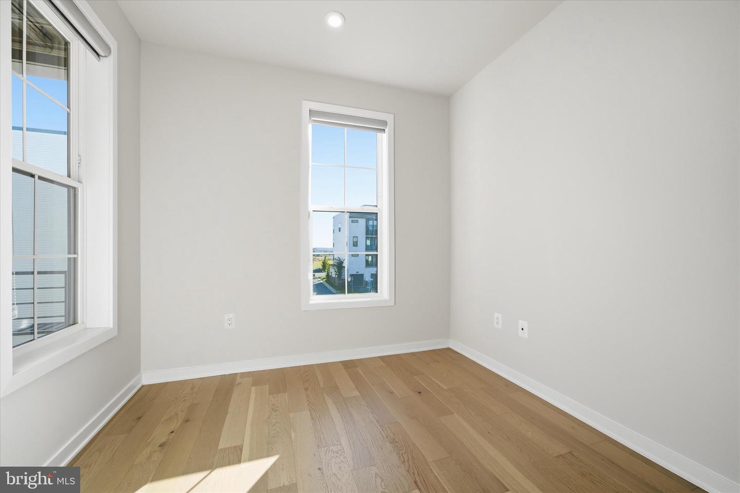 22361 ROANOKE RISE TER, ASHBURN, Virginia 20148, 3 Bedrooms Bedrooms, ,2 BathroomsBathrooms,Residential,For sale,22361 ROANOKE RISE TER,VALO2109518 MLS # VALO2109518 22361 ROANOKE RISE TER, ASHBURN, Virginia 20148, 3 Bedrooms Bedrooms, ,2 BathroomsBathrooms,Residential,For sale,22361 ROANOKE RISE TER,VALO2109518 MLS # VALO2109518