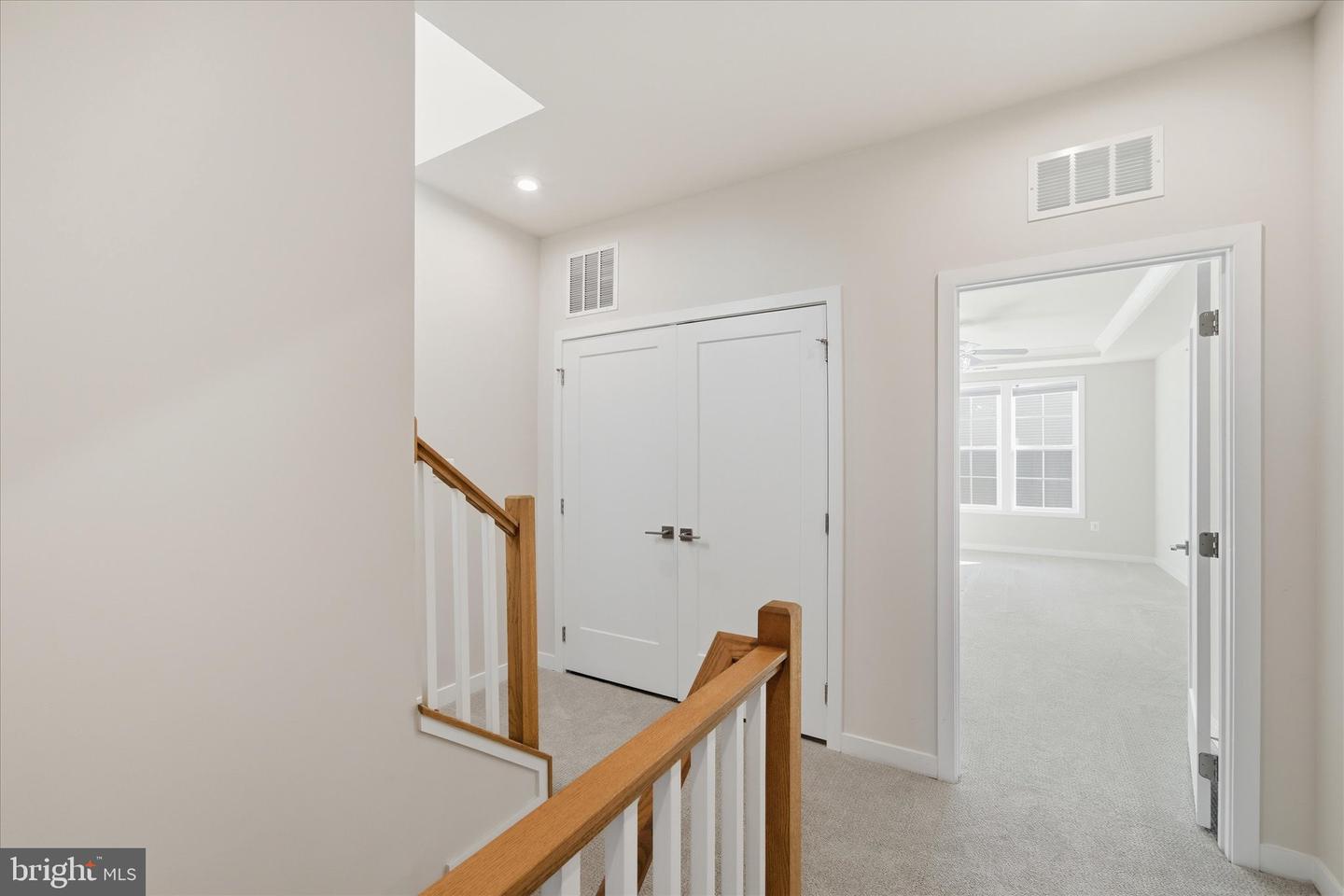 22361 ROANOKE RISE TER, ASHBURN, Virginia 20148, 3 Bedrooms Bedrooms, ,2 BathroomsBathrooms,Residential,For sale,22361 ROANOKE RISE TER,VALO2109518 MLS # VALO2109518 22361 ROANOKE RISE TER, ASHBURN, Virginia 20148, 3 Bedrooms Bedrooms, ,2 BathroomsBathrooms,Residential,For sale,22361 ROANOKE RISE TER,VALO2109518 MLS # VALO2109518