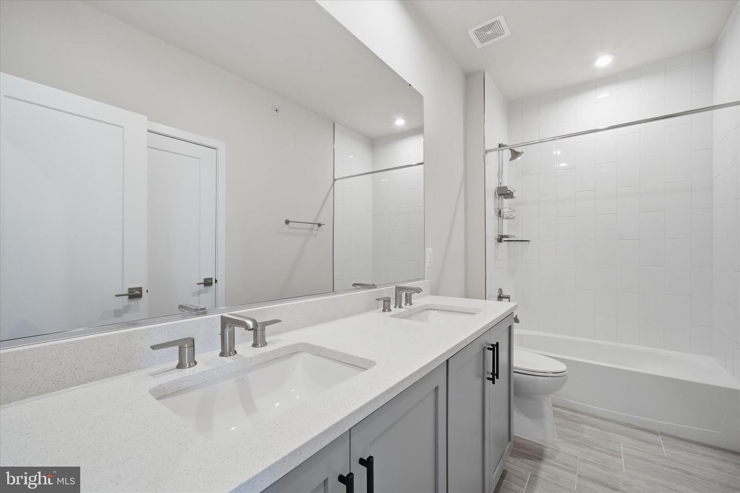 22361 ROANOKE RISE TER, ASHBURN, Virginia 20148, 3 Bedrooms Bedrooms, ,2 BathroomsBathrooms,Residential,For sale,22361 ROANOKE RISE TER,VALO2109518 MLS # VALO2109518 22361 ROANOKE RISE TER, ASHBURN, Virginia 20148, 3 Bedrooms Bedrooms, ,2 BathroomsBathrooms,Residential,For sale,22361 ROANOKE RISE TER,VALO2109518 MLS # VALO2109518