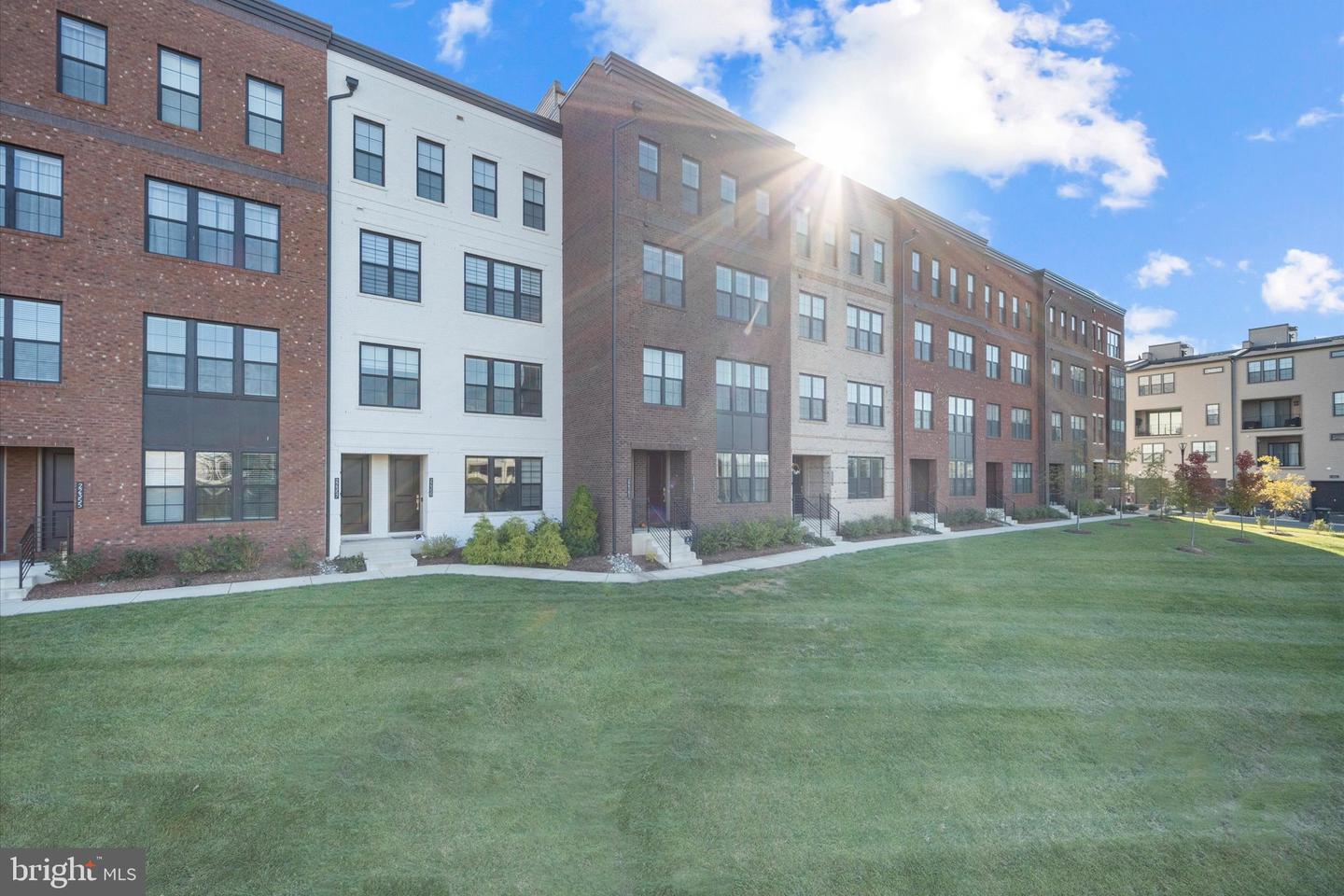 22361 ROANOKE RISE TER, ASHBURN, Virginia 20148, 3 Bedrooms Bedrooms, ,2 BathroomsBathrooms,Residential,For sale,22361 ROANOKE RISE TER,VALO2109518 MLS # VALO2109518 22361 ROANOKE RISE TER, ASHBURN, Virginia 20148, 3 Bedrooms Bedrooms, ,2 BathroomsBathrooms,Residential,For sale,22361 ROANOKE RISE TER,VALO2109518 MLS # VALO2109518