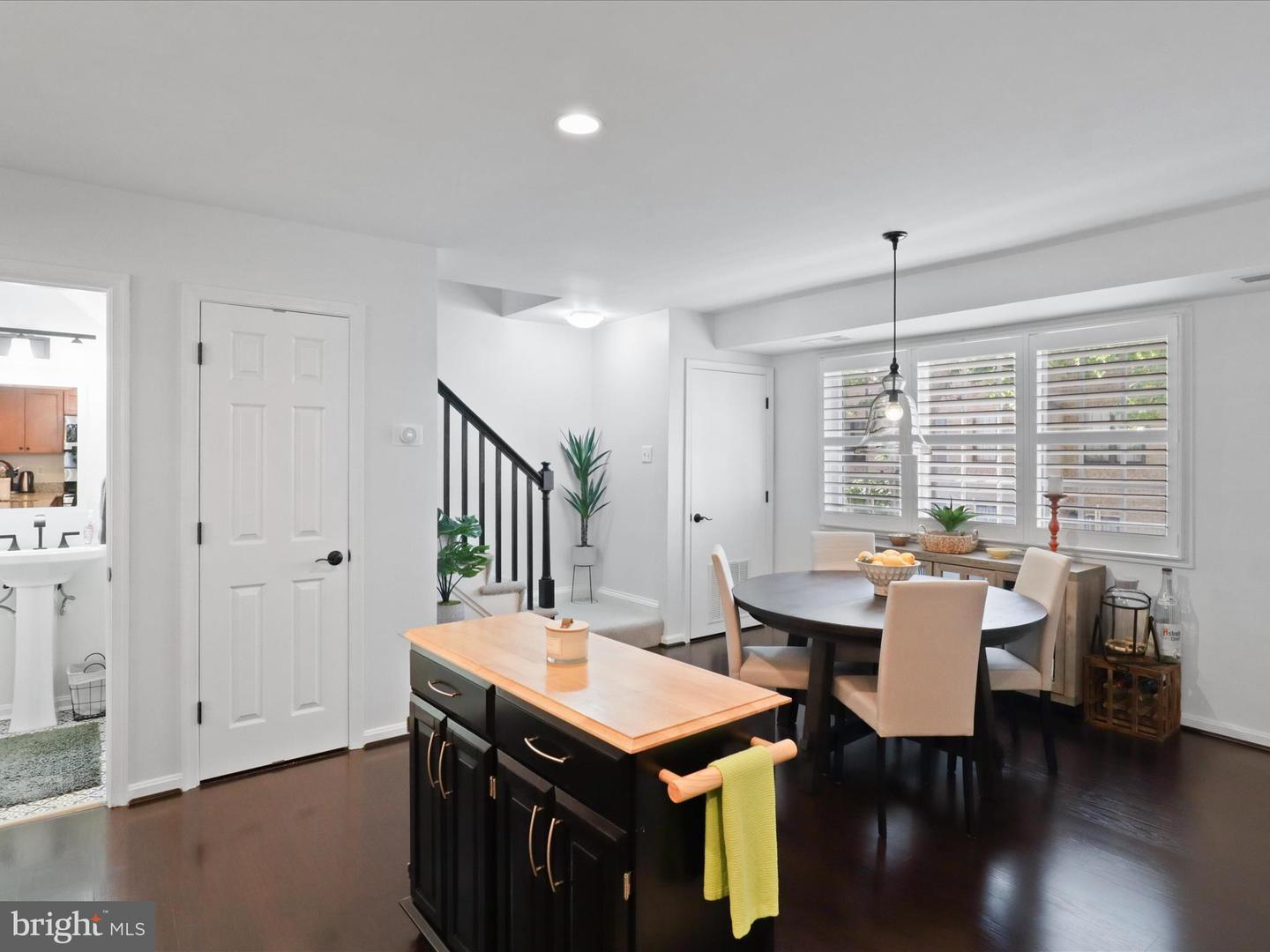 1173 N VAN DORN ST, ALEXANDRIA, Virginia 22304, 3 Bedrooms Bedrooms, ,2 BathroomsBathrooms,Residential,For sale,1173 N VAN DORN ST,VAAX2051140 MLS # VAAX2051140 1173 N VAN DORN ST, ALEXANDRIA, Virginia 22304, 3 Bedrooms Bedrooms, ,2 BathroomsBathrooms,Residential,For sale,1173 N VAN DORN ST,VAAX2051140 MLS # VAAX2051140