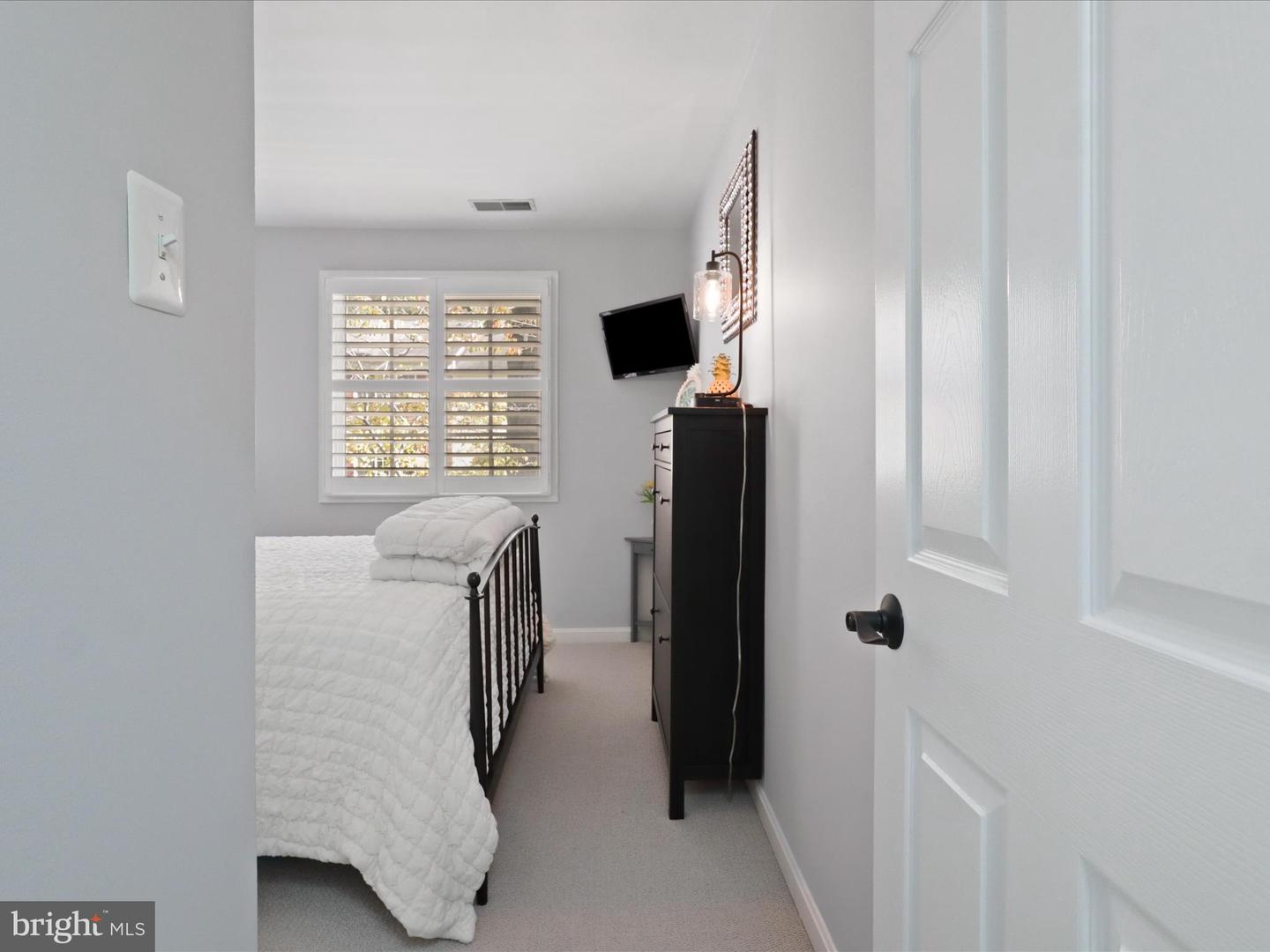 1173 N VAN DORN ST, ALEXANDRIA, Virginia 22304, 3 Bedrooms Bedrooms, ,2 BathroomsBathrooms,Residential,For sale,1173 N VAN DORN ST,VAAX2051140 MLS # VAAX2051140 1173 N VAN DORN ST, ALEXANDRIA, Virginia 22304, 3 Bedrooms Bedrooms, ,2 BathroomsBathrooms,Residential,For sale,1173 N VAN DORN ST,VAAX2051140 MLS # VAAX2051140